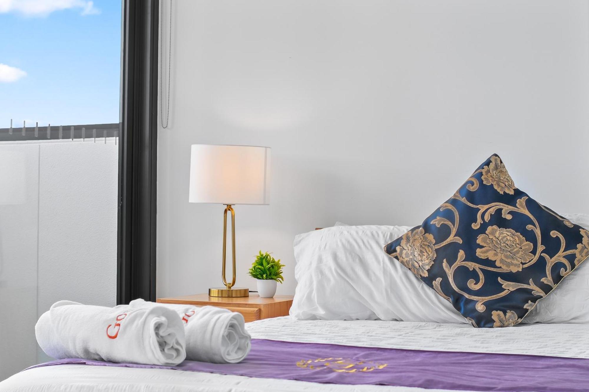 Skyline View2br Close To Easter Show *