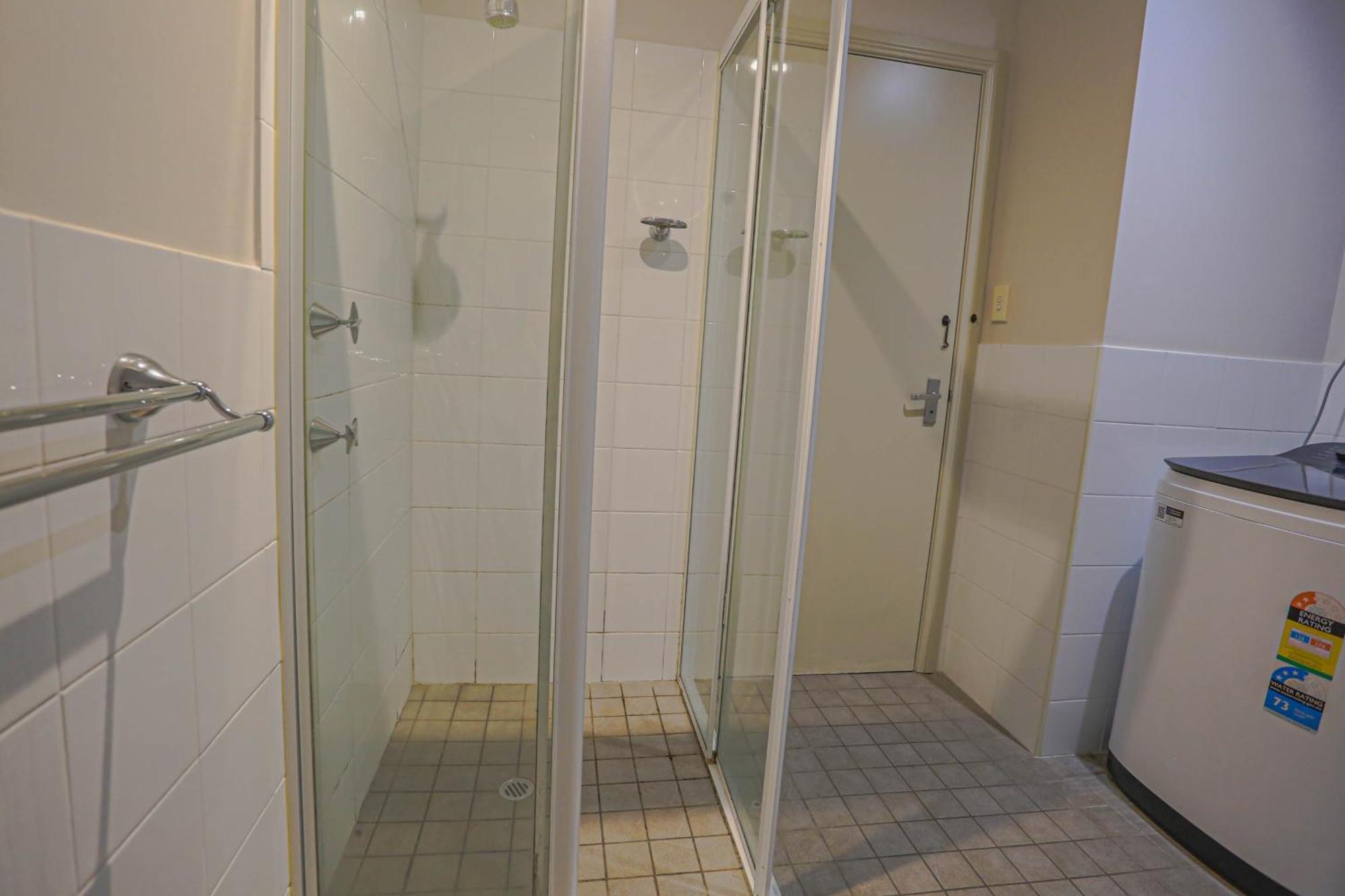 Elegant 2 Bedroom Close To Buz Bridge Rd 2 E-bikes Included Bahay bakasyunan Sydney