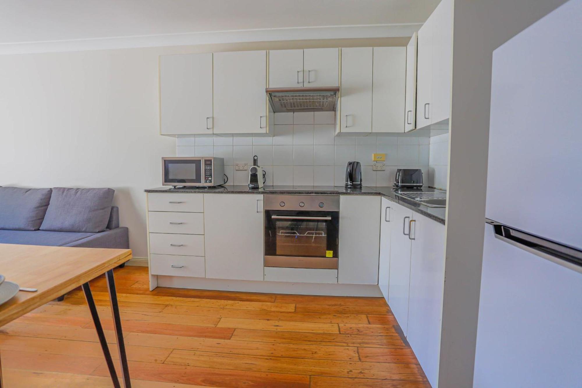 Elegant 2 Bedroom Close To Buz Bridge Rd 2 E-bikes Included Sydney