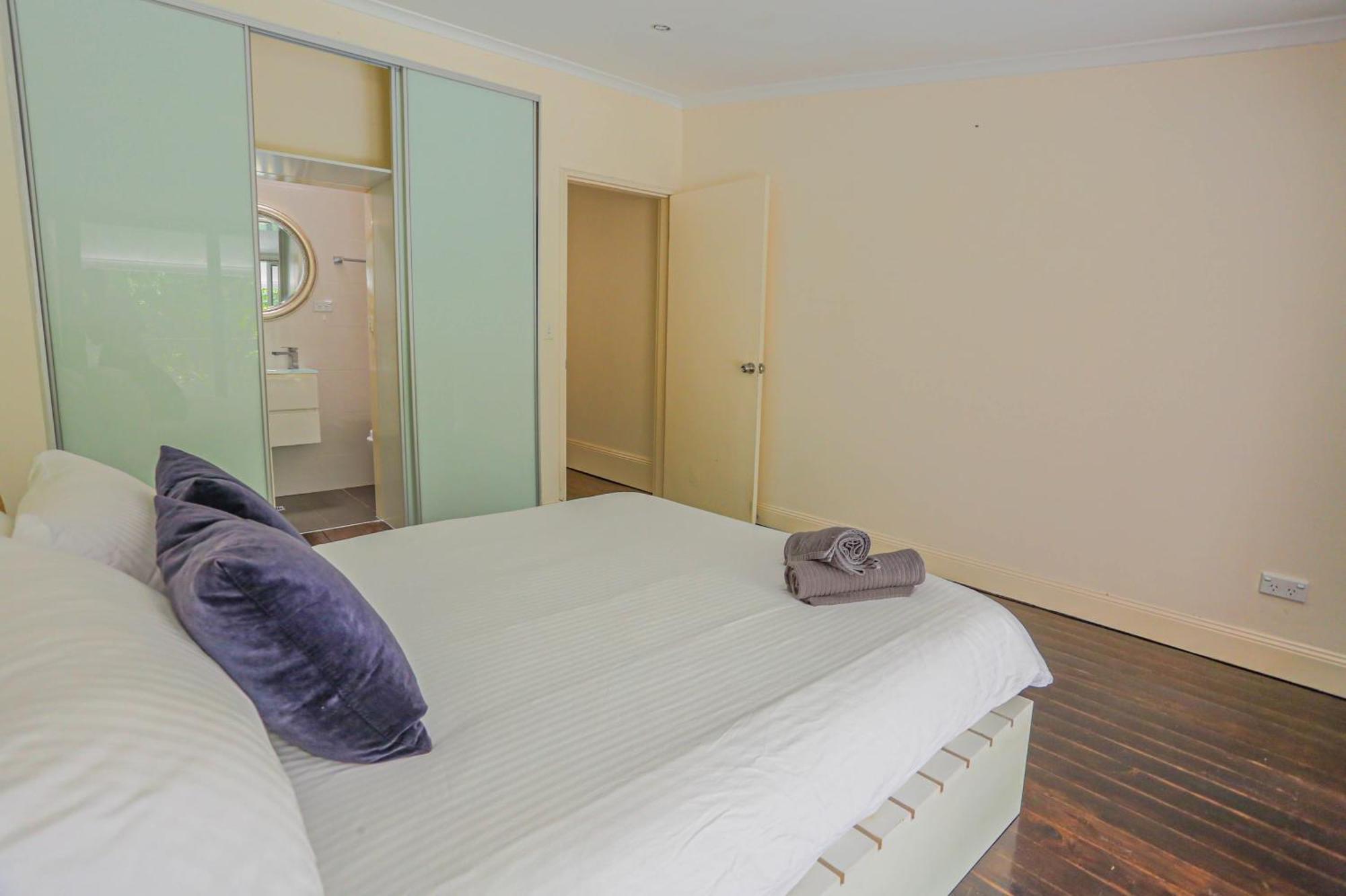 Ideal 3 Bedroom House Centre Glebe 2 E-bikes Included