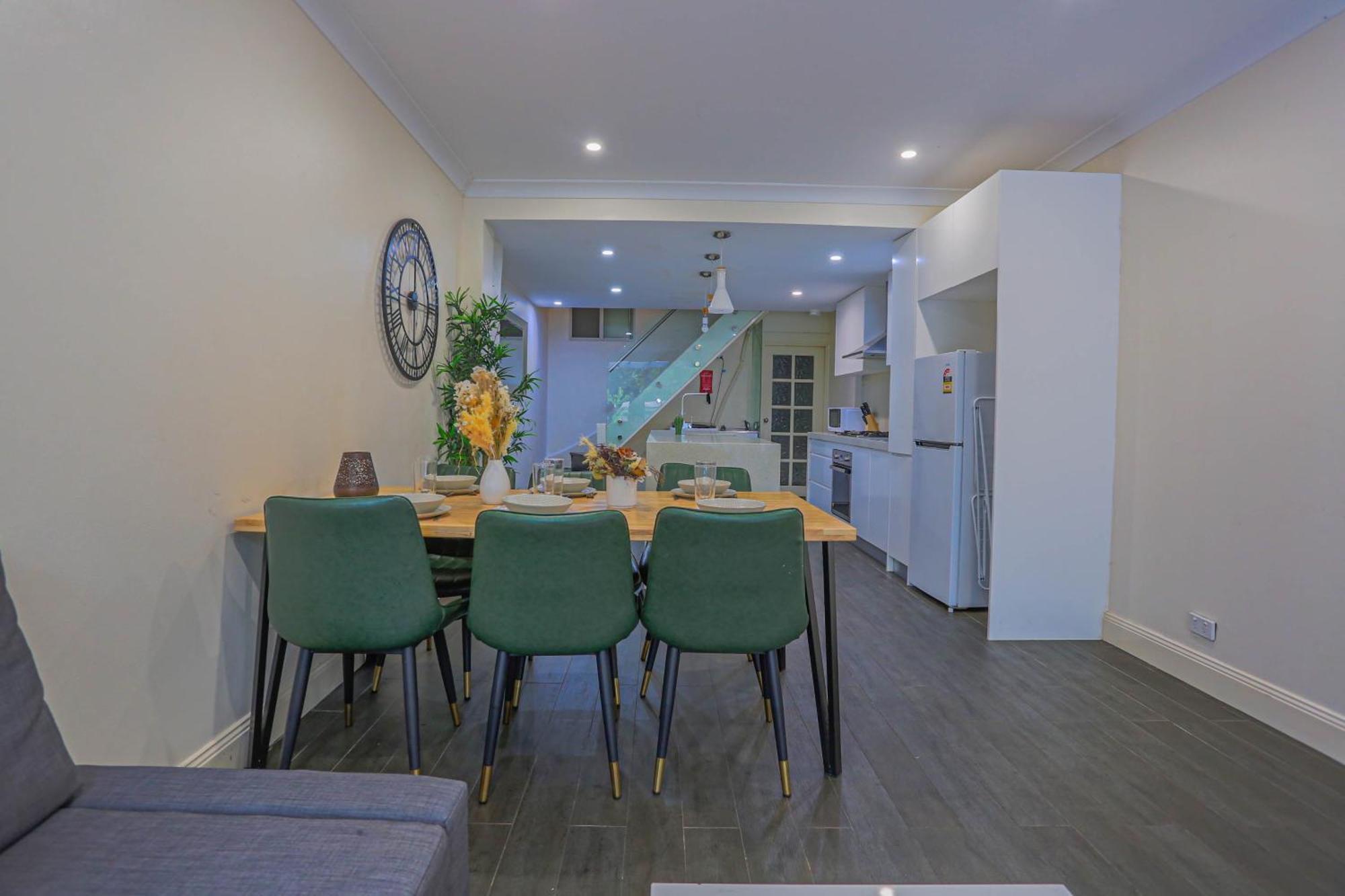 Ideal 3 Bedroom House Centre Glebe 2 E-bikes Included Casa de férias *