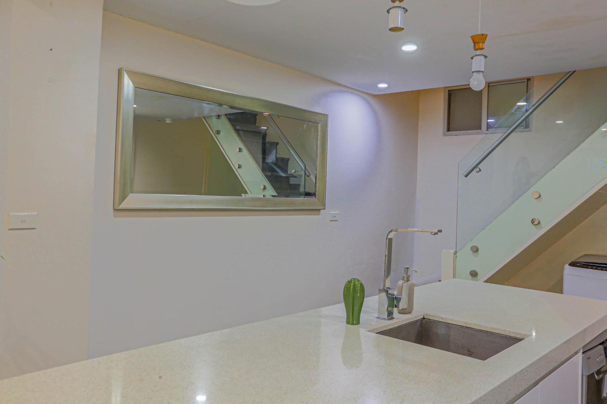 Ideal 3 Bedroom House Centre Glebe 2 E-bikes Included *