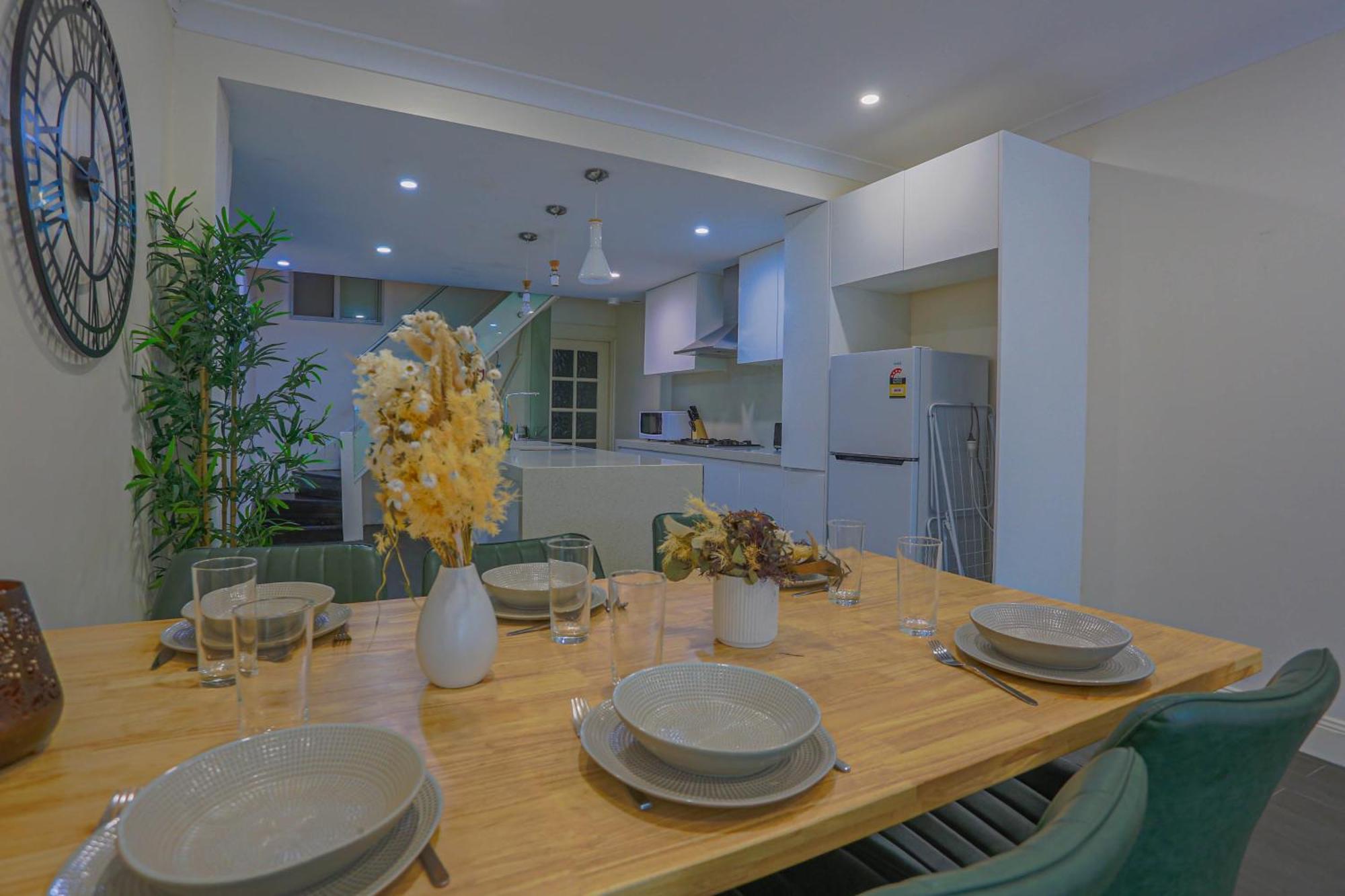 Ideal 3 Bedroom House Centre Glebe 2 E-bikes Included