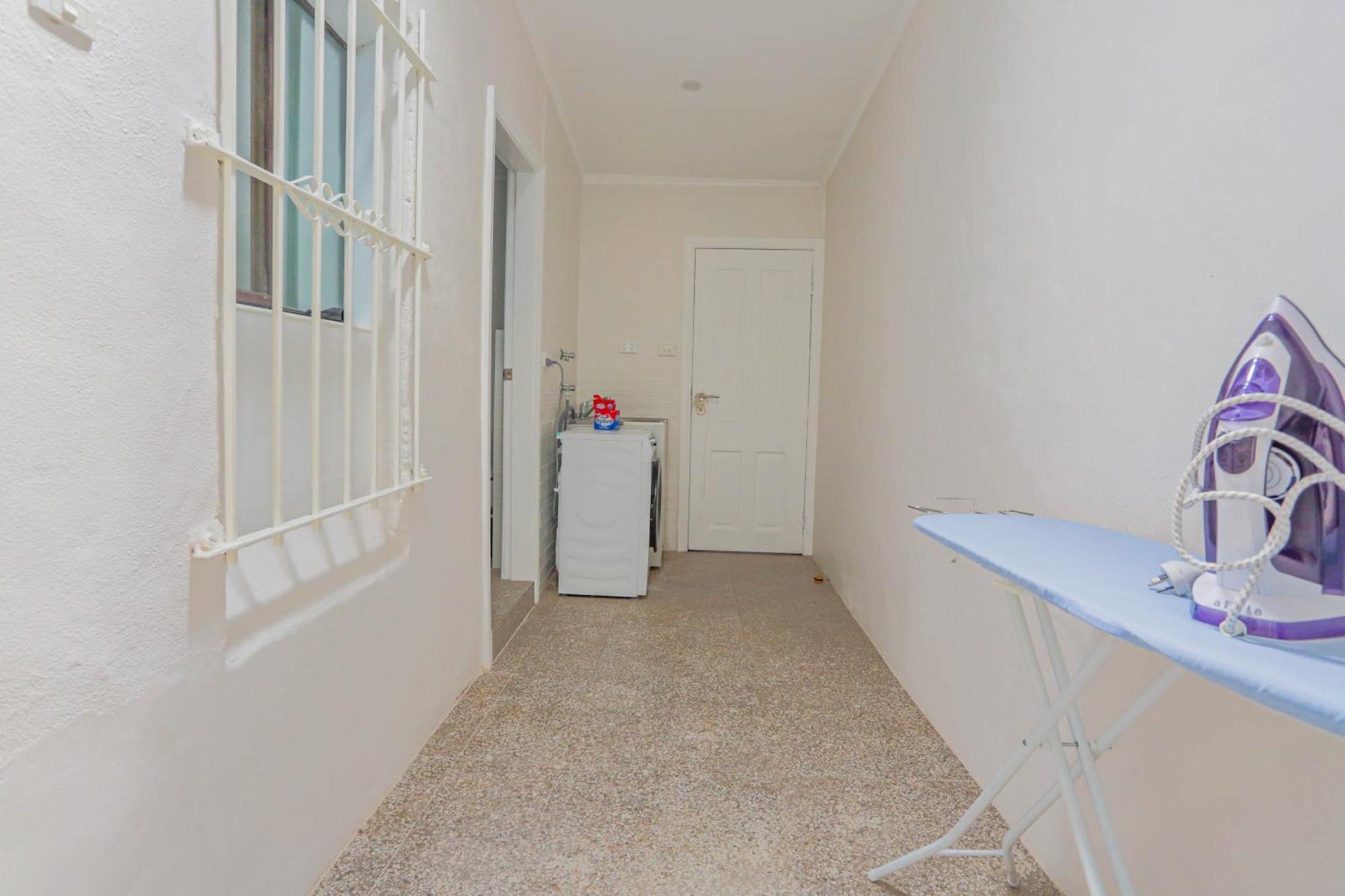 Holiday home 2 Bedroom House With 2 E-bikes Included At Centre Of Chippendale Sydney