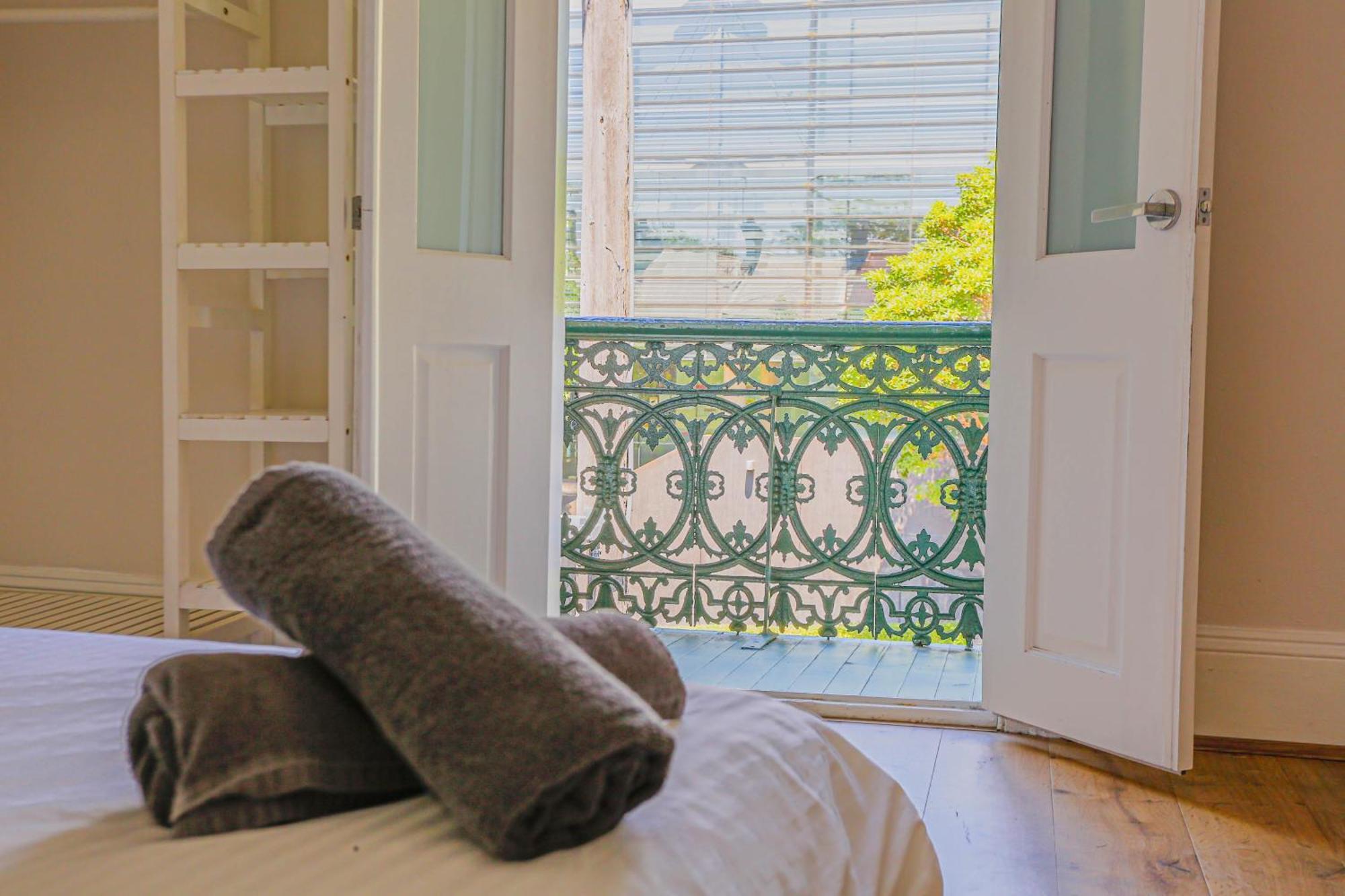 2 Bedroom House With 2 E-bikes Included At Centre Of Chippendale *