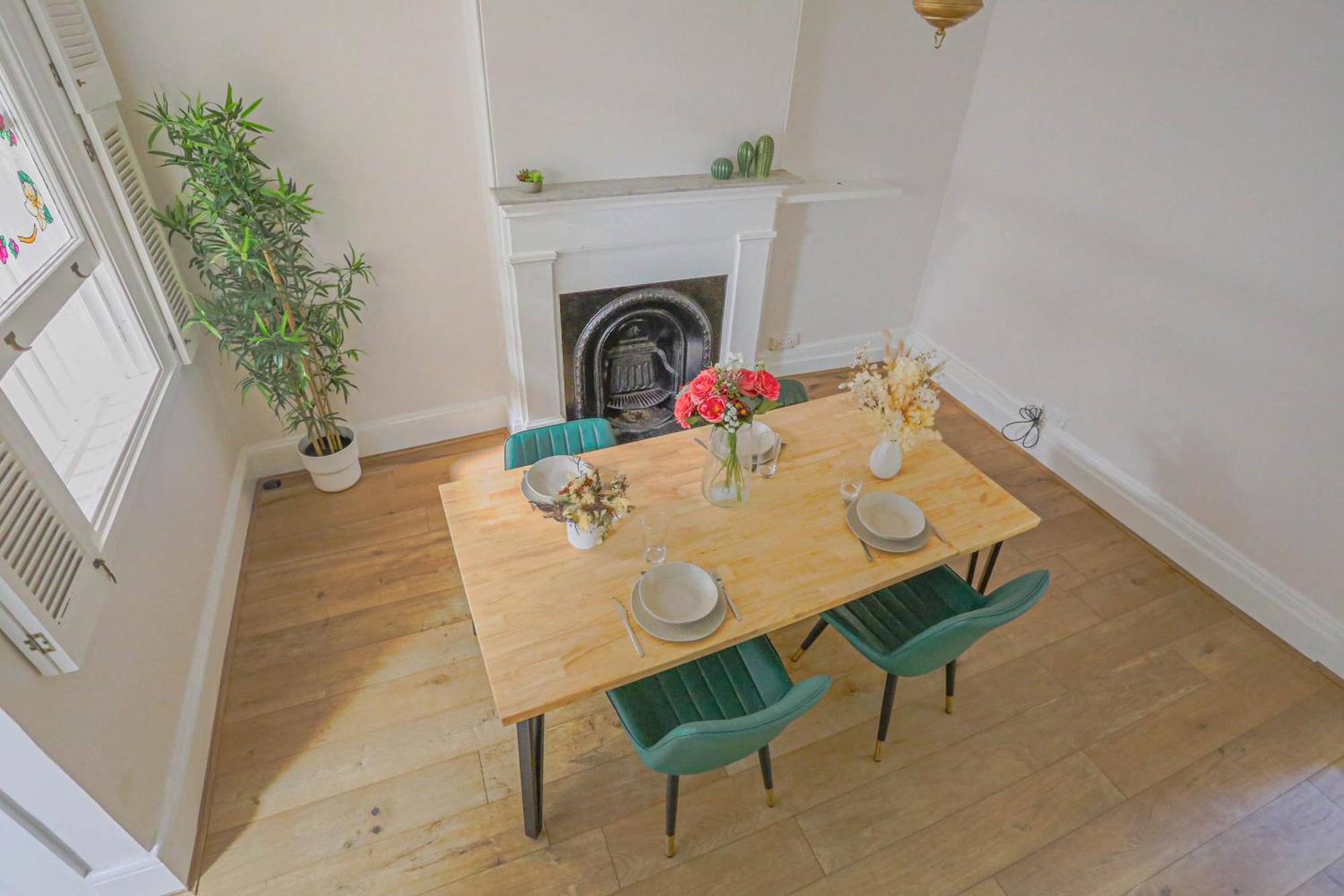 2 Bedroom House With 2 E-bikes Included At Centre Of Chippendale Holiday home