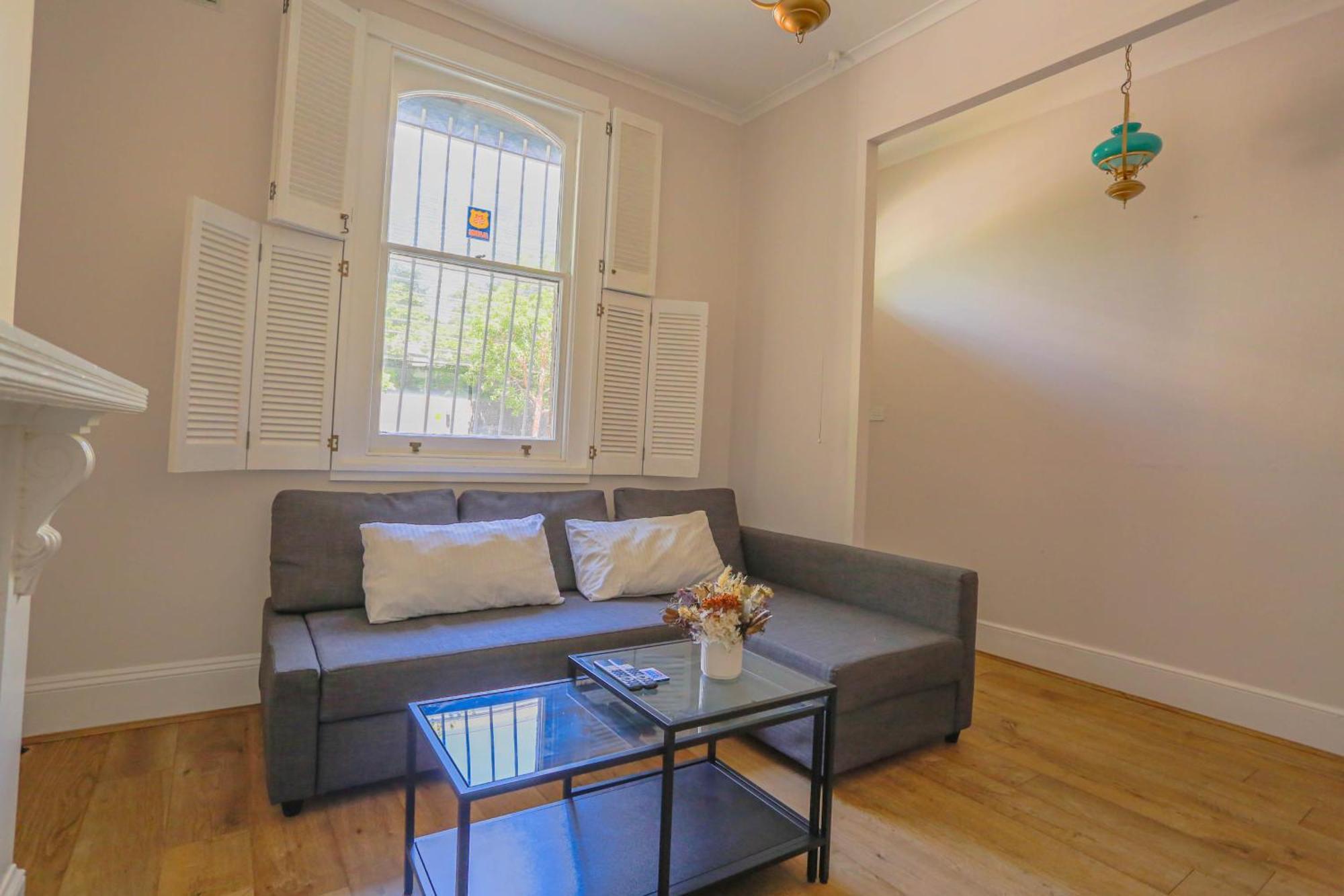 2 Bedroom House With 2 E-bikes Included At Centre Of Chippendale Holiday home *