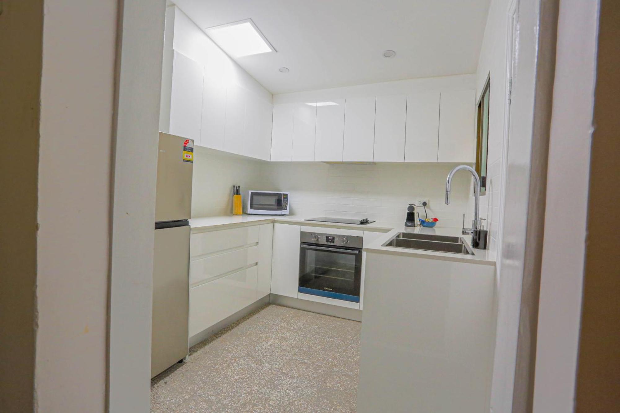 Holiday home 2 Bedroom House With 2 E-bikes Included At Centre Of Chippendale Sydney