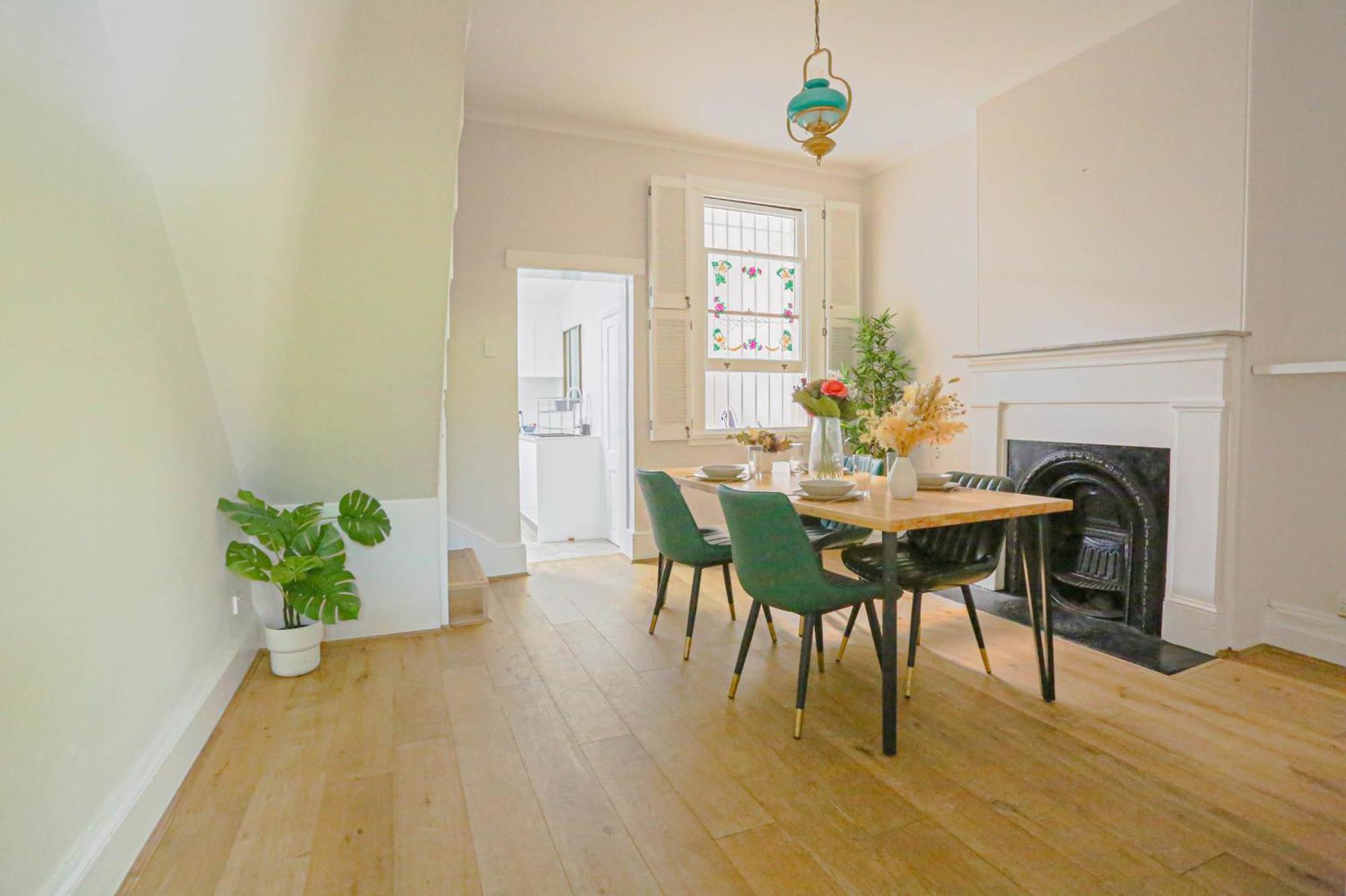 2 Bedroom House With 2 E-bikes Included At Centre Of Chippendale Holiday home *