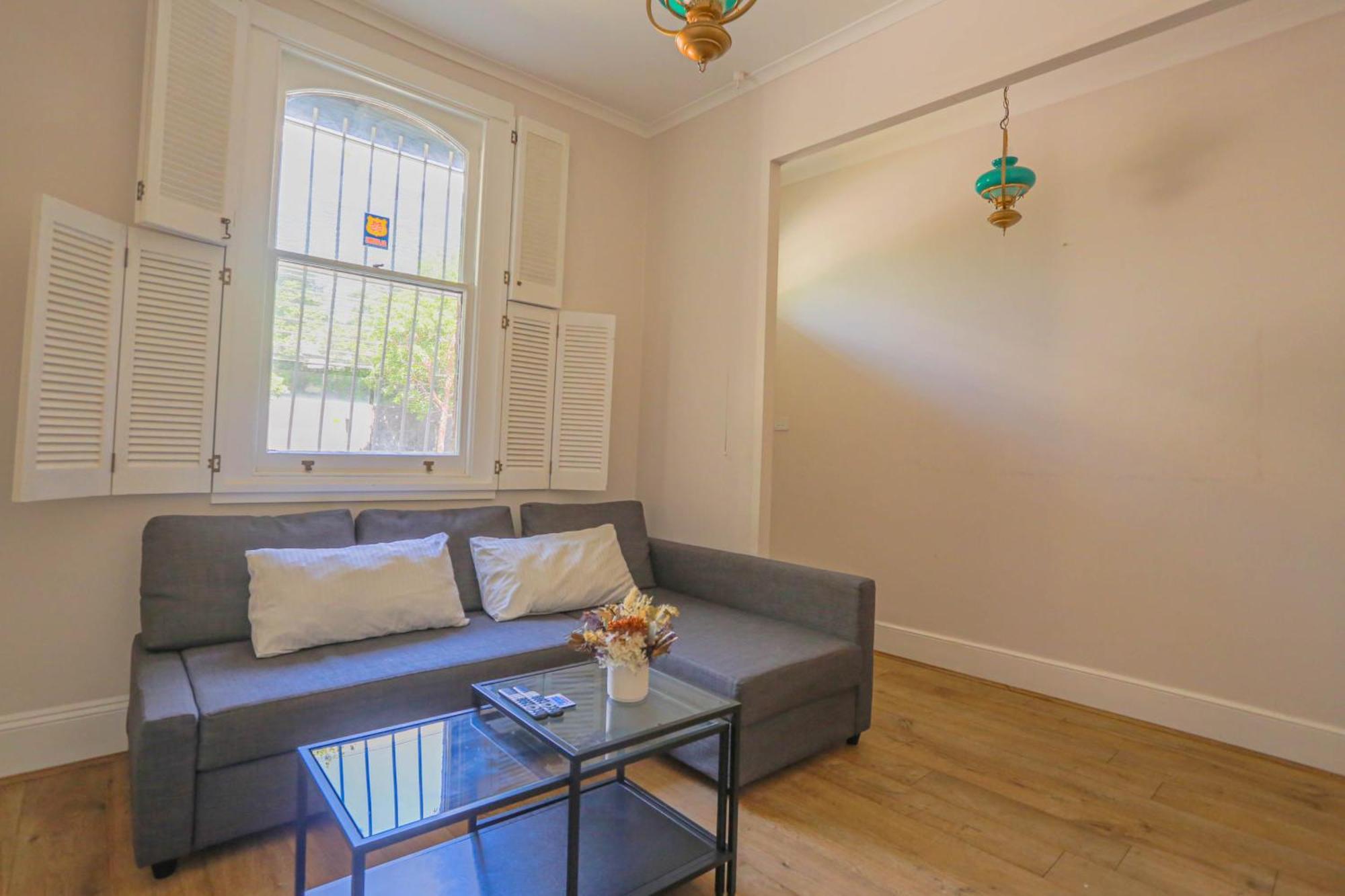 Holiday home 2 Bedroom House With 2 E-bikes Included At Centre Of Chippendale