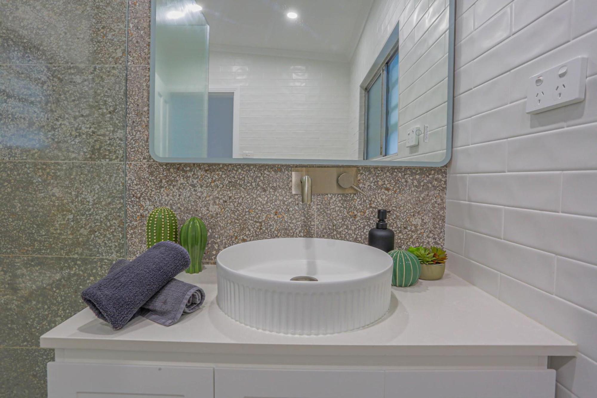 Holiday home 2 Bedroom House With 2 E-bikes Included At Centre Of Chippendale *