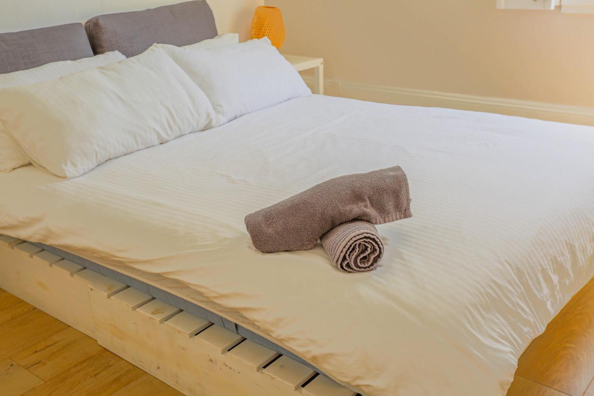 2 Bedroom House With 2 E-bikes Included At Centre Of Chippendale Holiday home