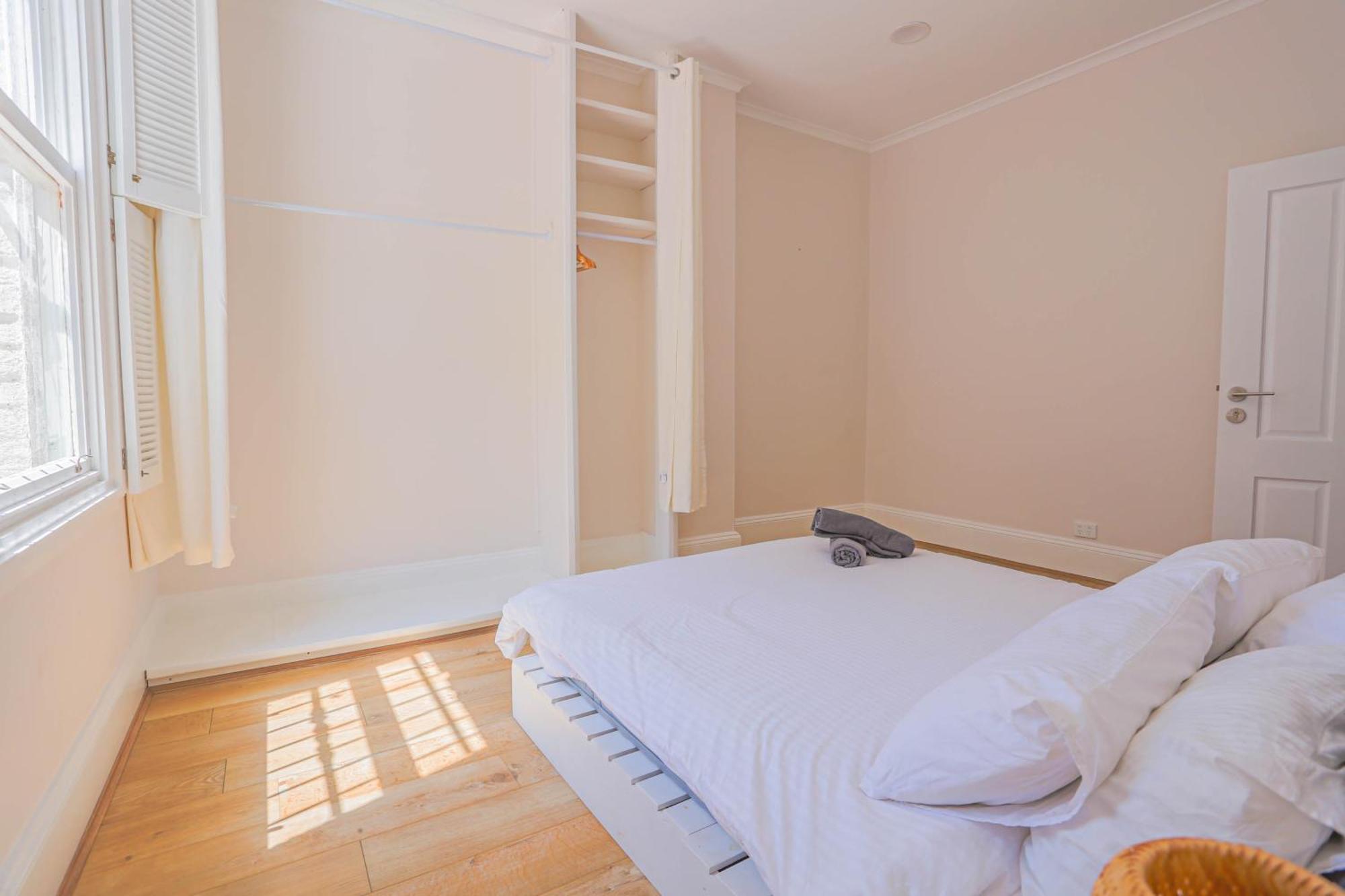 2 Bedroom House With 2 E-bikes Included At Centre Of Chippendale Holiday home *