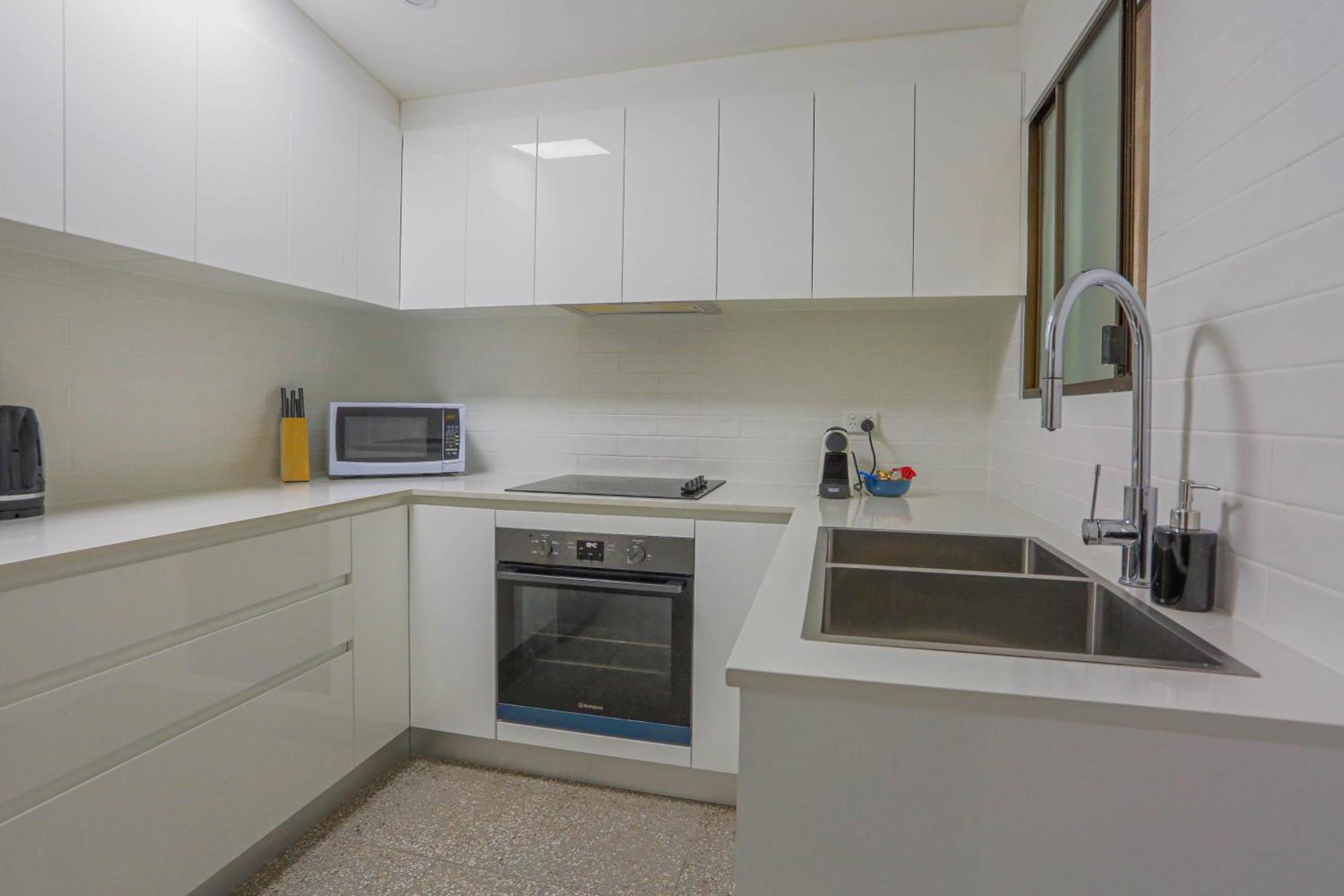 2 Bedroom House With 2 E-bikes Included At Centre Of Chippendale Holiday home Sydney