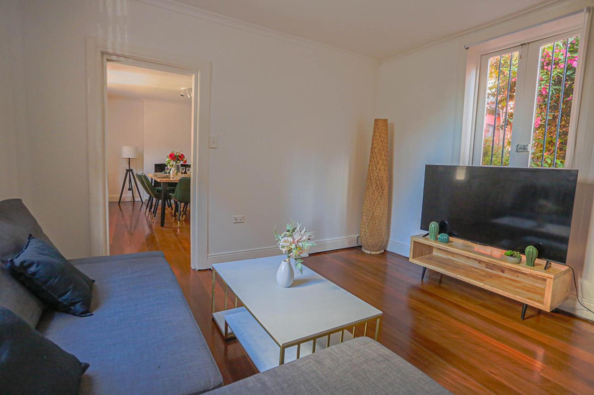 Close To 3 Bedroom House Surry Hills 2 E-bikes Included Holiday home *