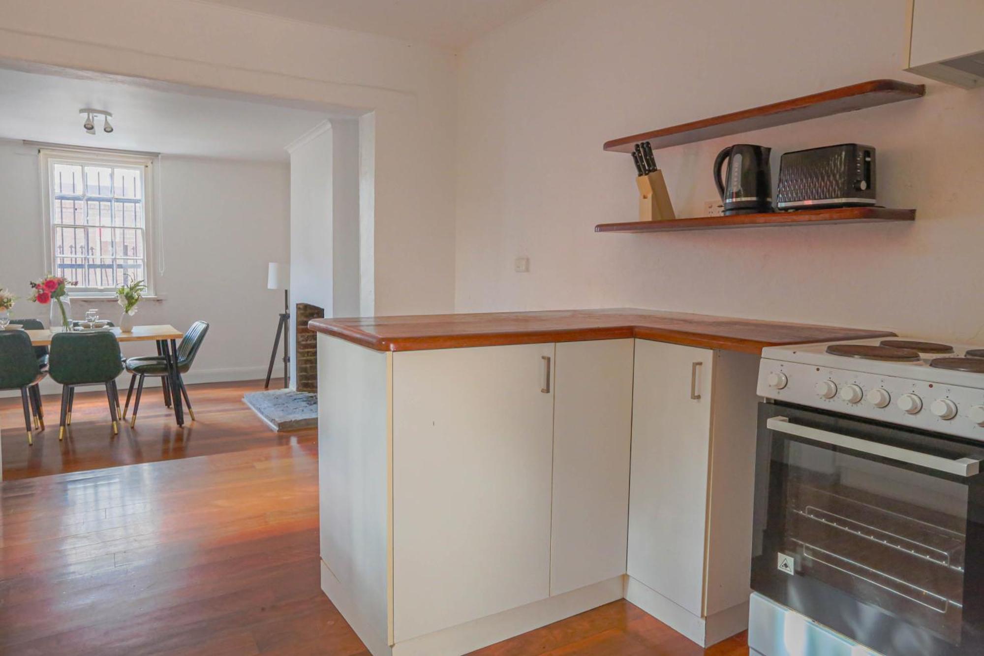 Close To 3 Bedroom House Surry Hills 2 E-bikes Included * Sidney