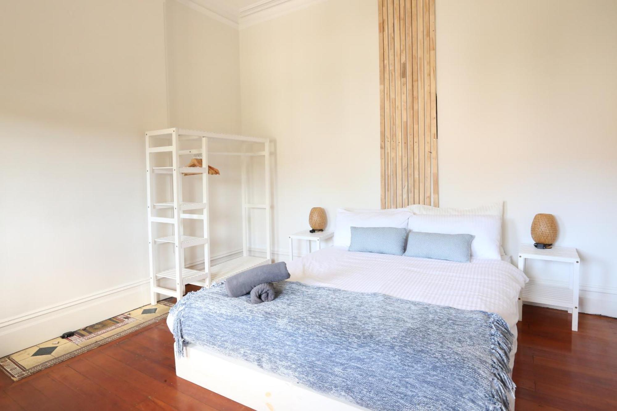 Price 2 Bedroom House Glebe * Sydney