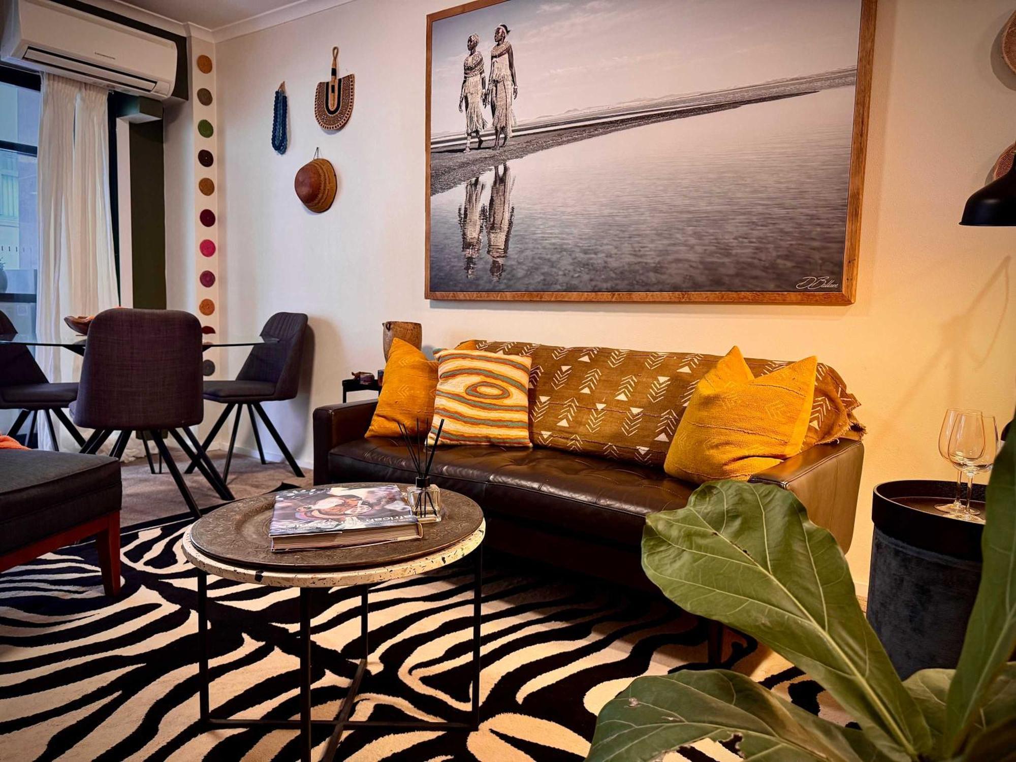 African Inspired Oasis Surry Hills Walk To *