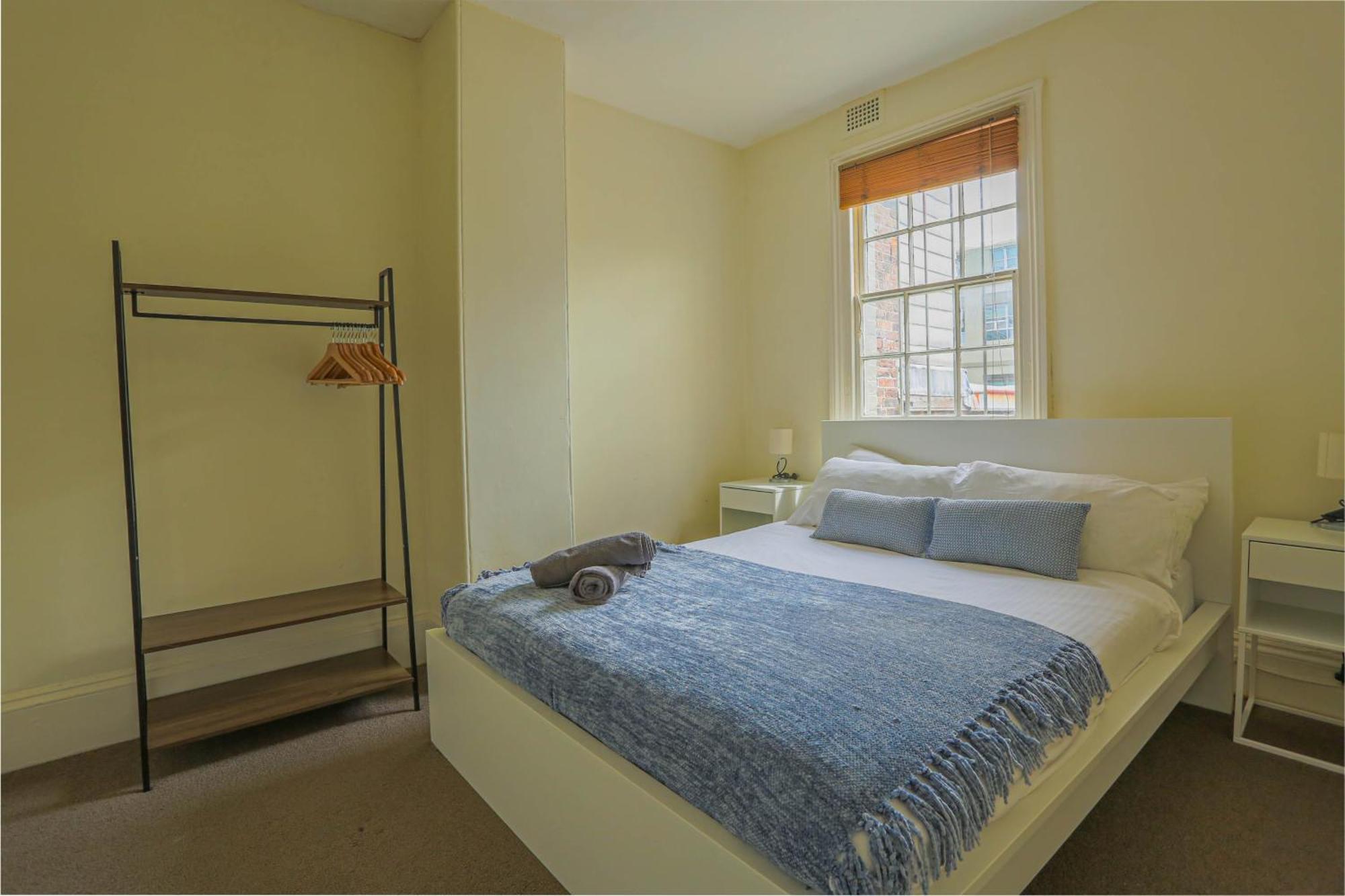 Stylish 3-bedroom Near Darling Harbour - Free E-bikes! * Sydney