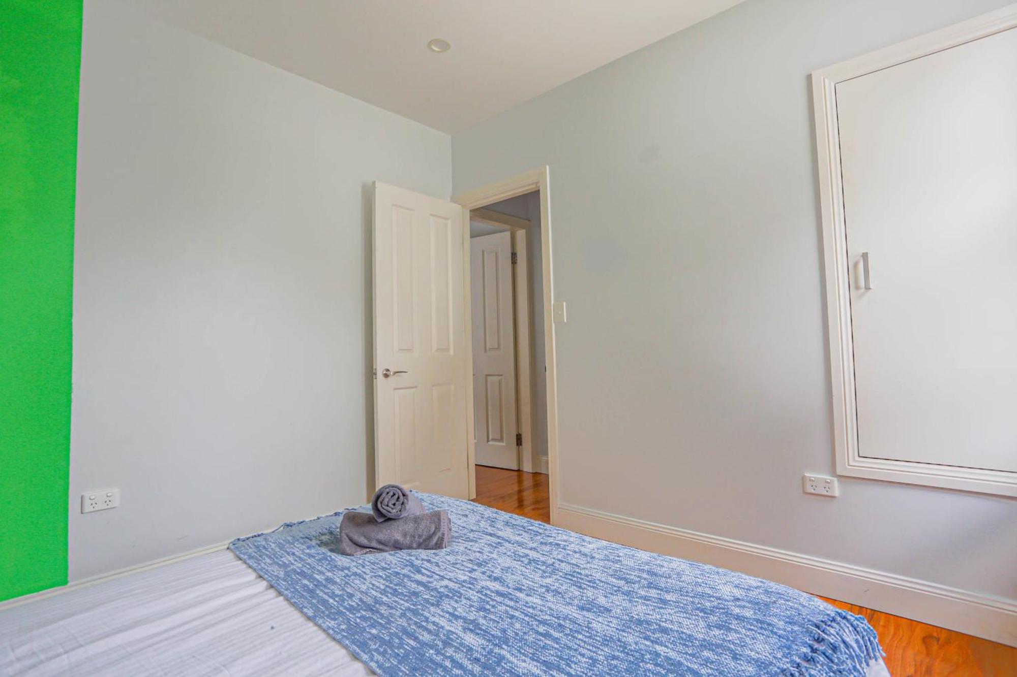 Casa de férias Charming 2 Bedroom House Woolloomooloo *