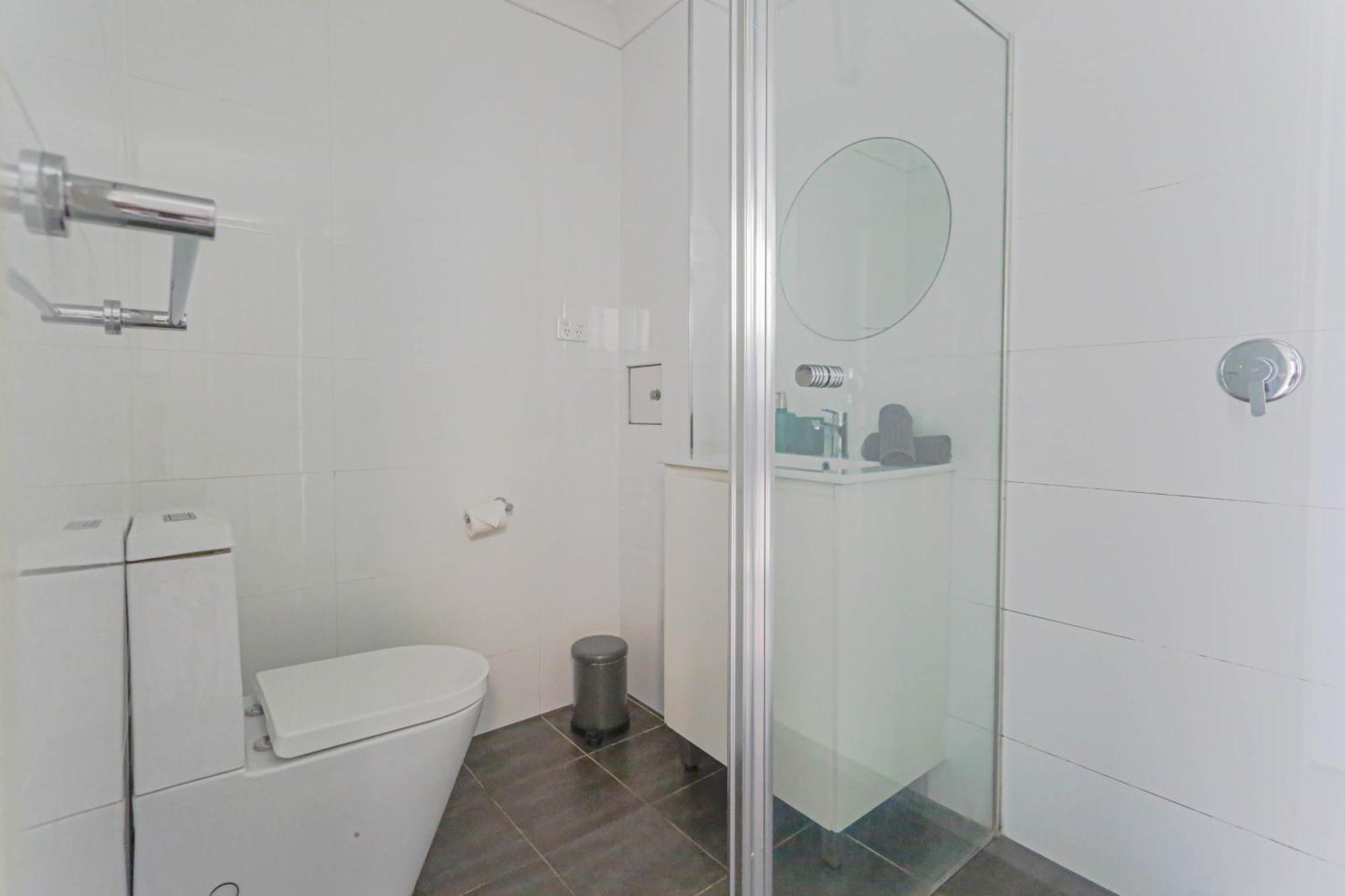 Charming 2 Bedroom House Woolloomooloo