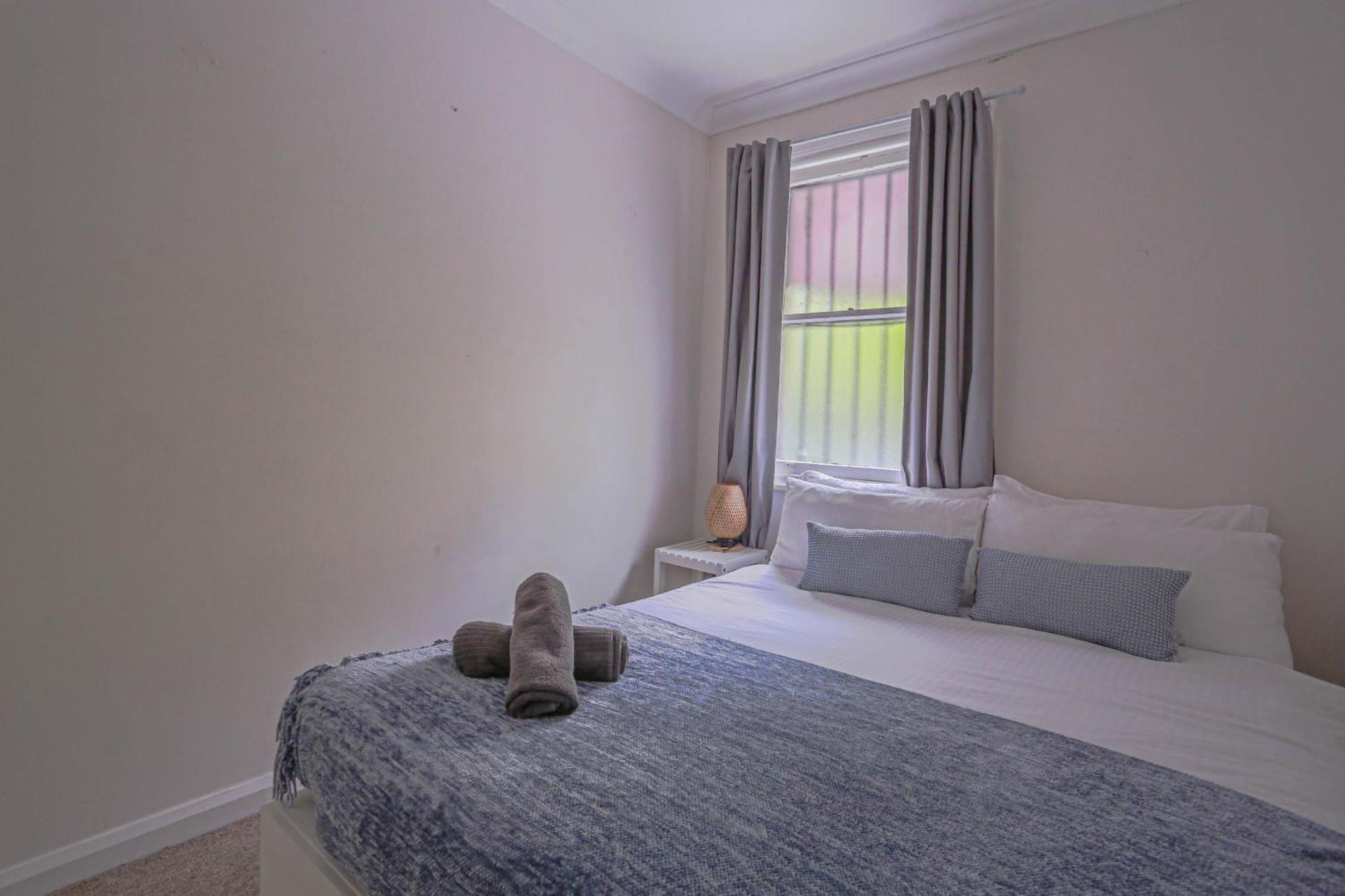 Bahay bakasyunan Affordable 3 Bedroom House Darlinghurst With 2 E-bikes Included *
