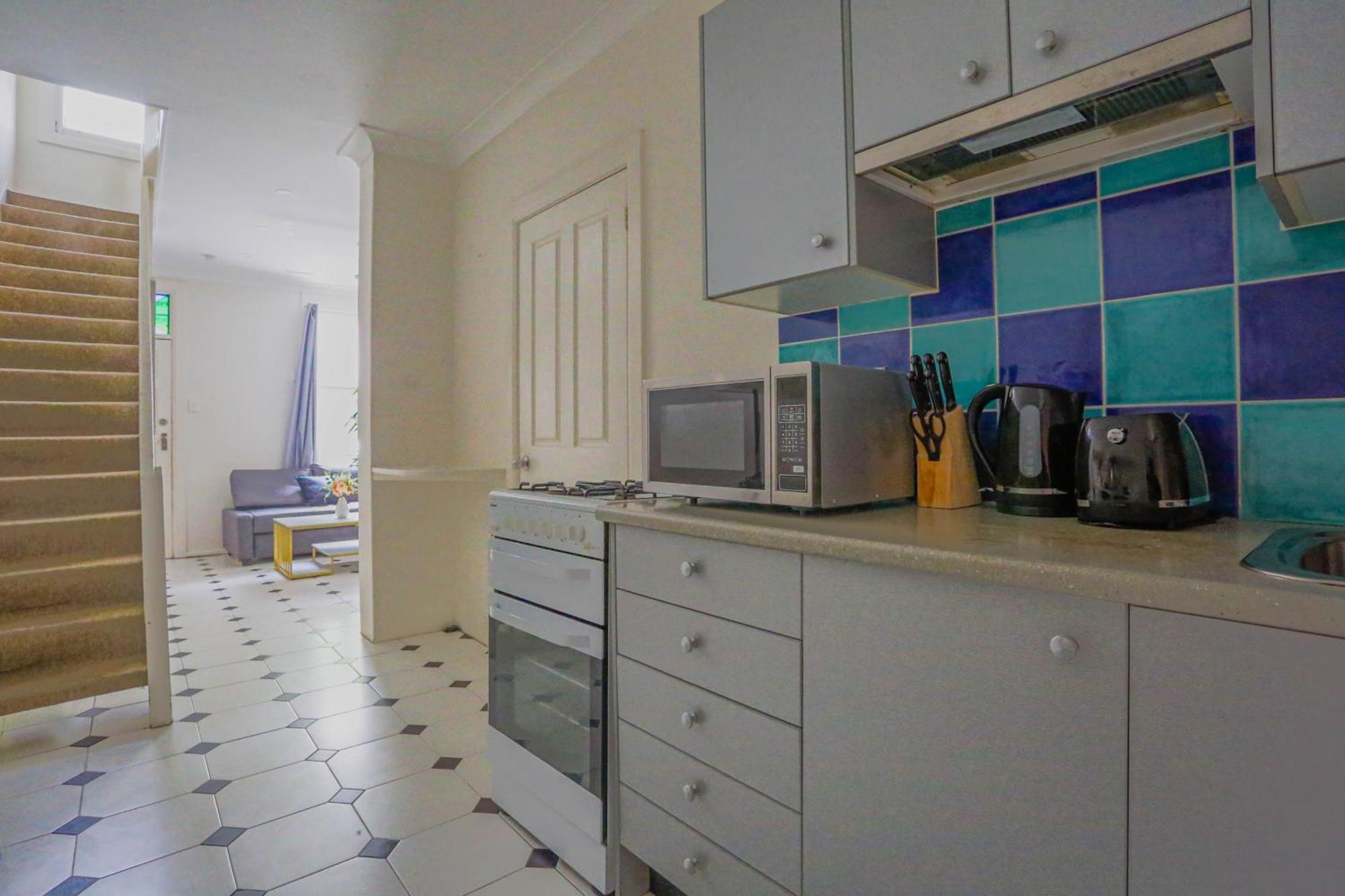 Affordable 3 Bedroom House Darlinghurst With 2 E-bikes Included Sydney