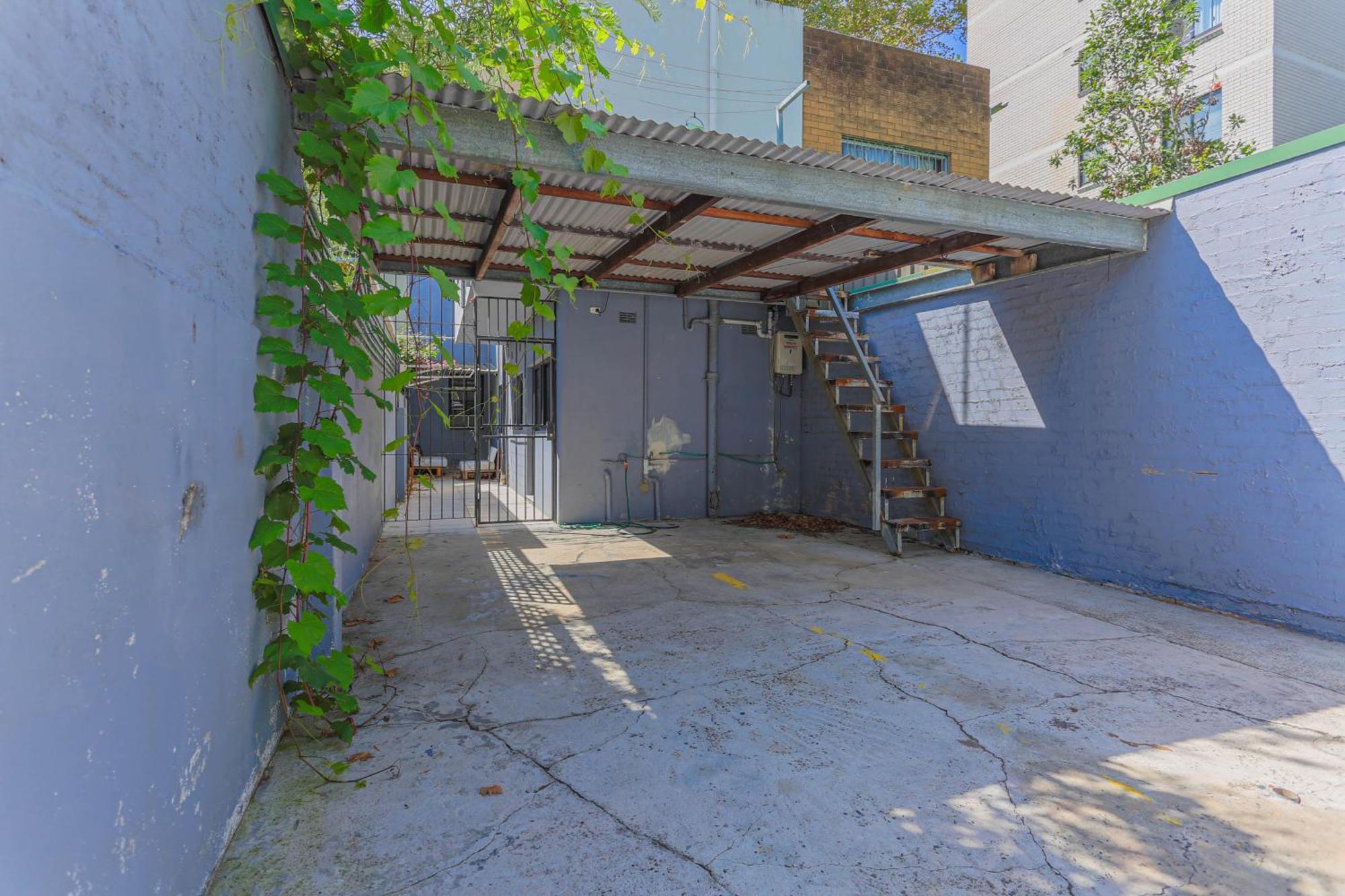 Close To 2 Bedroom House Surry Hills *
