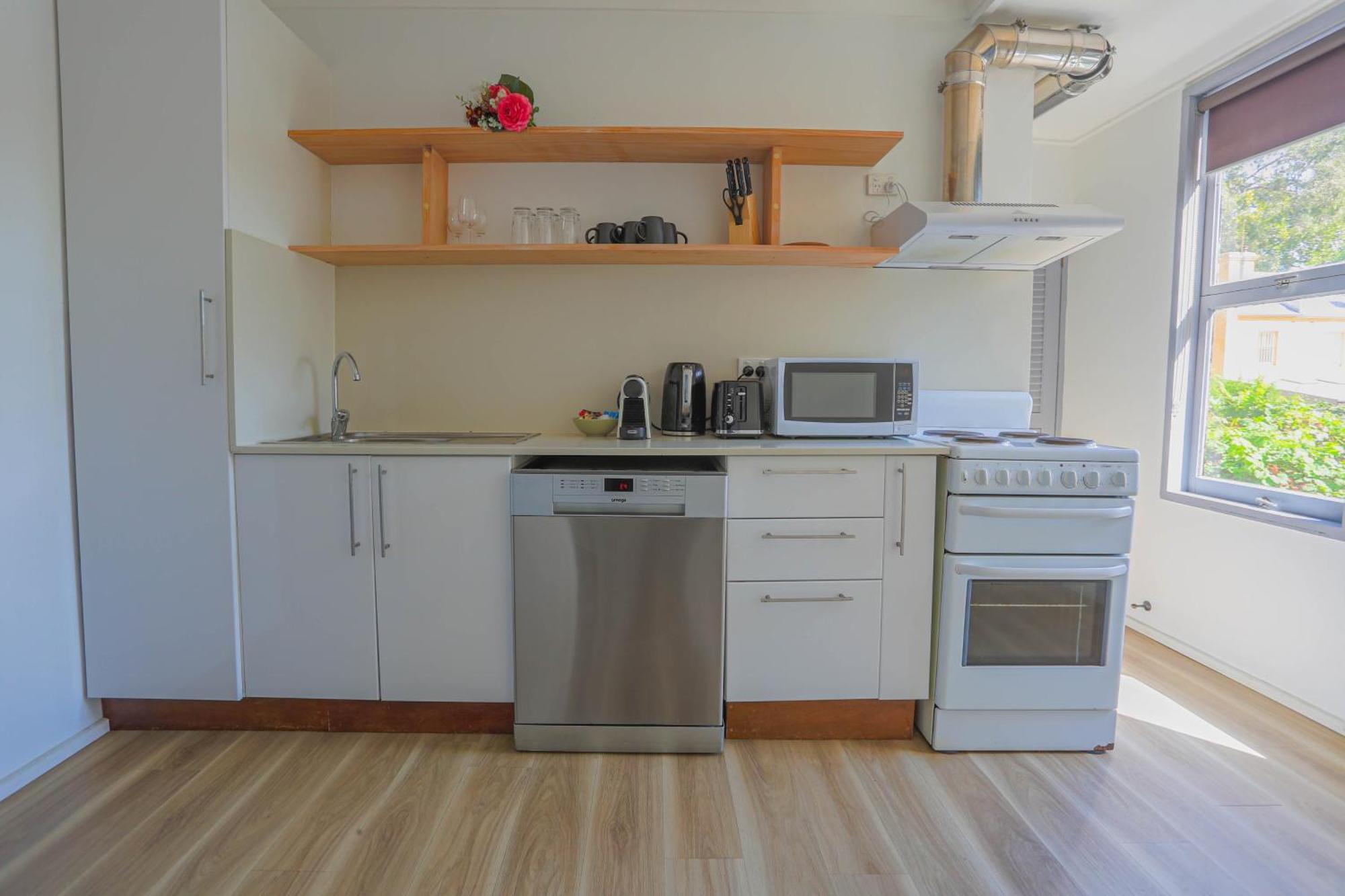 Close To 2 Bedroom House Surry Hills