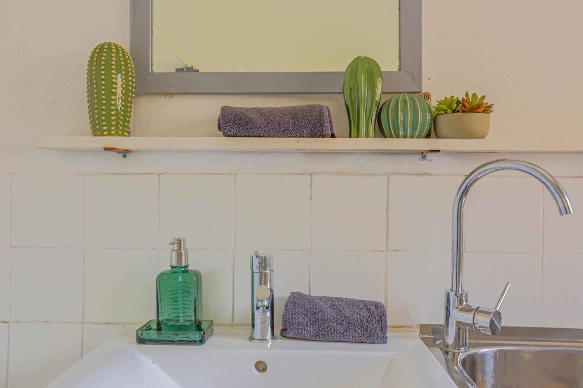 Close To 2 Bedroom House Surry Hills *