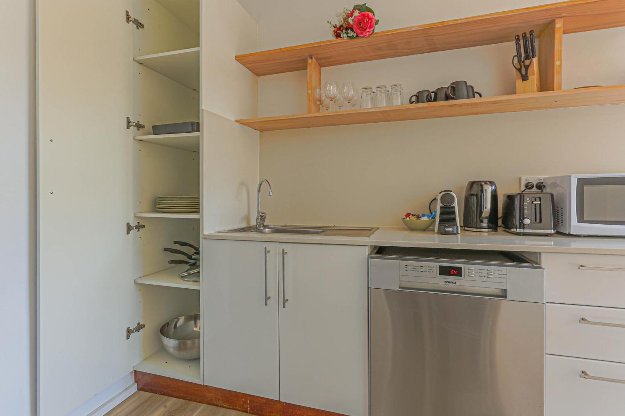 Close To 2 Bedroom House Surry Hills Sydney