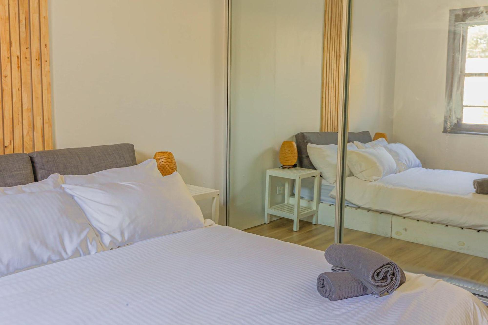 Close To 2 Bedroom House Surry Hills Sydney