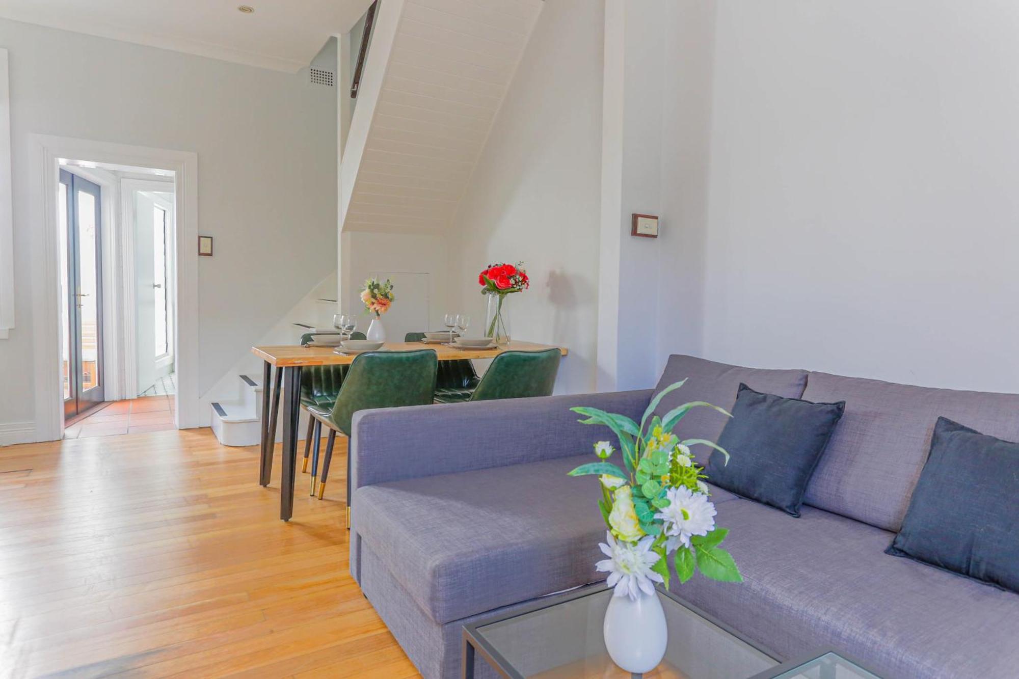 Superb 2 Bedroom House Woolloomooloo Nsw Holiday home Sydney