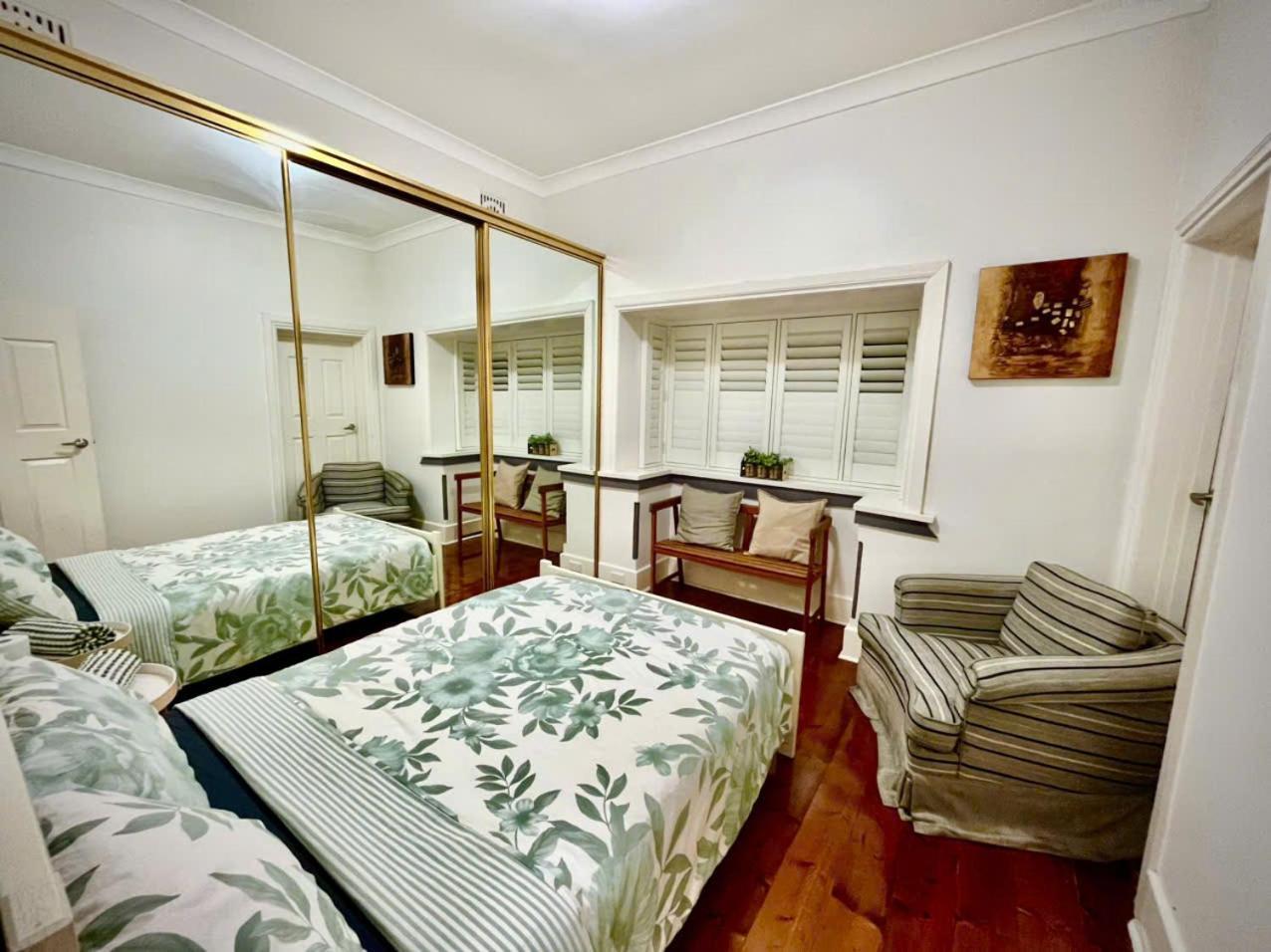 Homestay Next To A Scenic And Lively