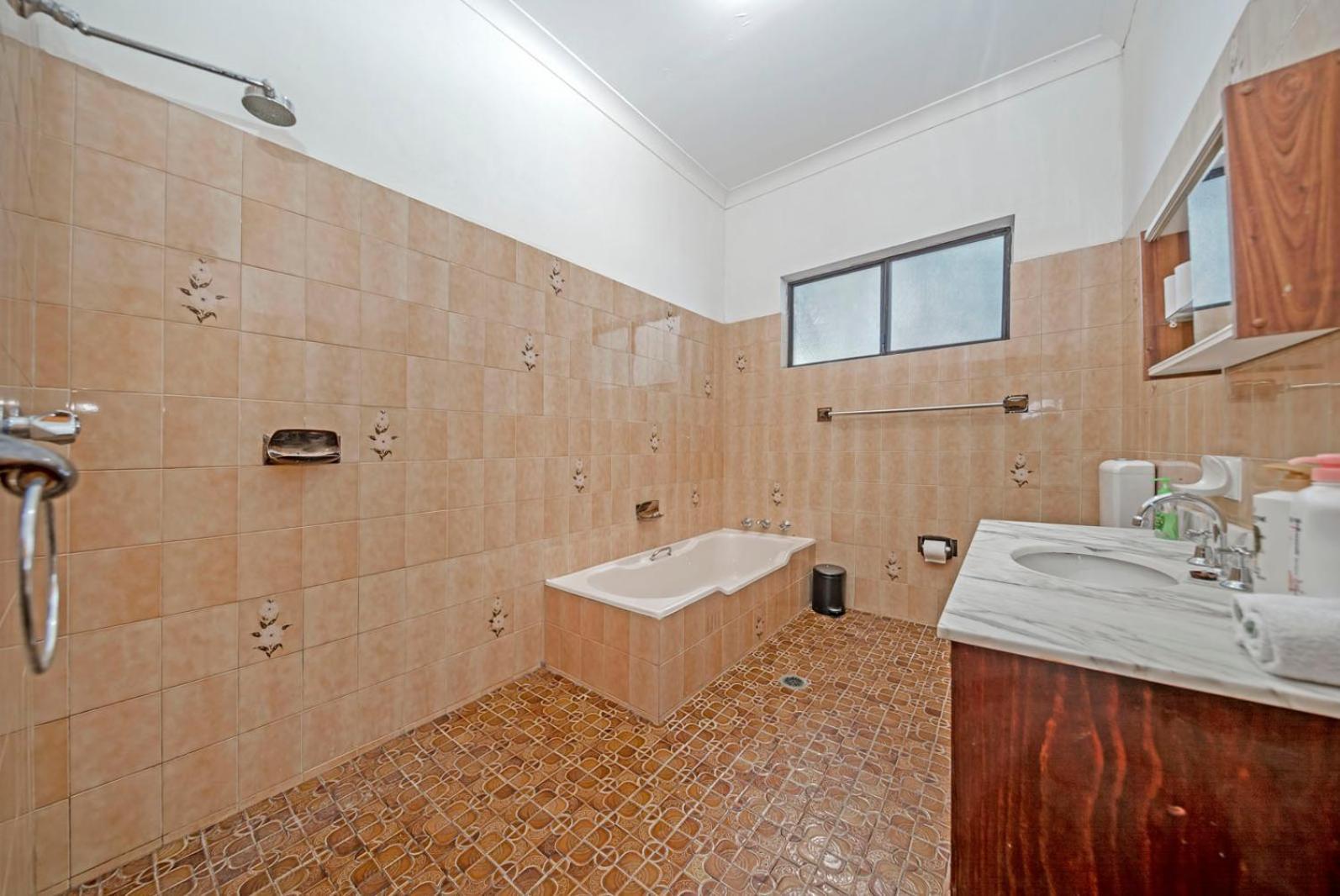 Spacious 4br Retreat In Bondi