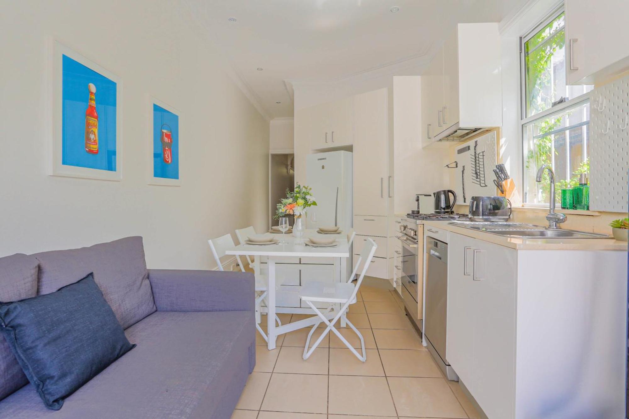 2 Bedroom House Situated At The Centre Of Surry Hills 2 E-bikes Included Holiday home *