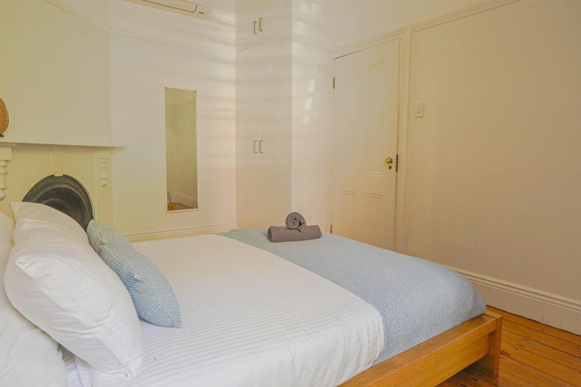 Holiday home 2 Bedroom House Situated At The Centre Of Surry Hills 2 E-bikes Included Sydney