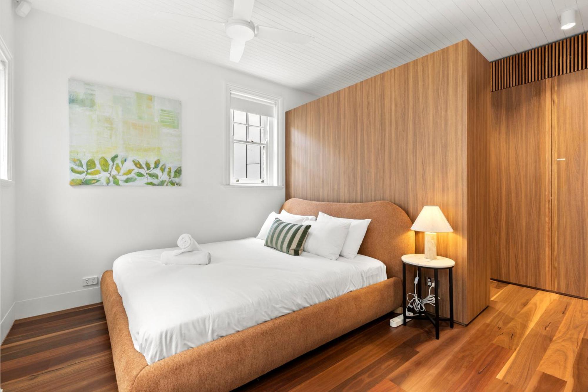 2-4 Trinity Avenue * Sydney