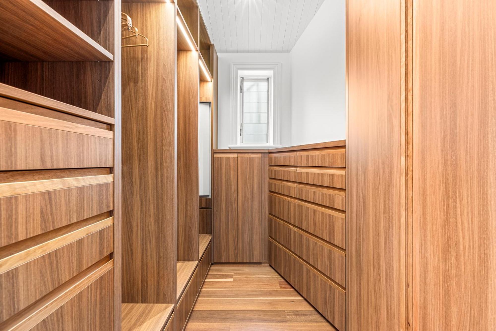 2-4 Trinity Avenue *