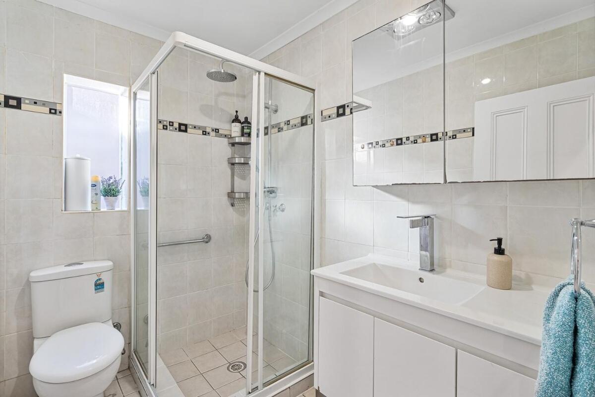 Huge, Inner 5 Bed Mansion, Near Opera House - 7 Mins