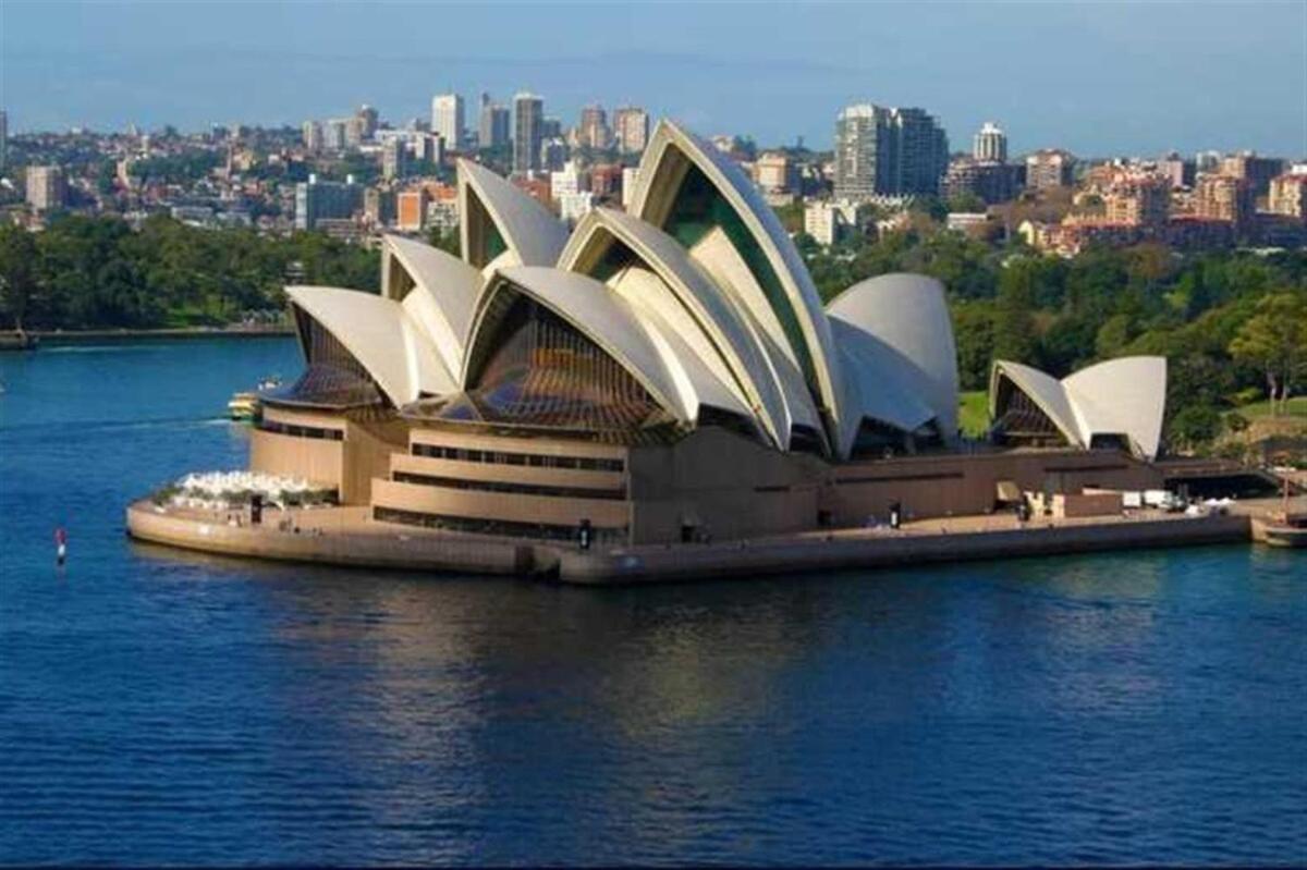 Huge, Inner 5 Bed Mansion, Near Opera House - 7 Mins Holiday home *