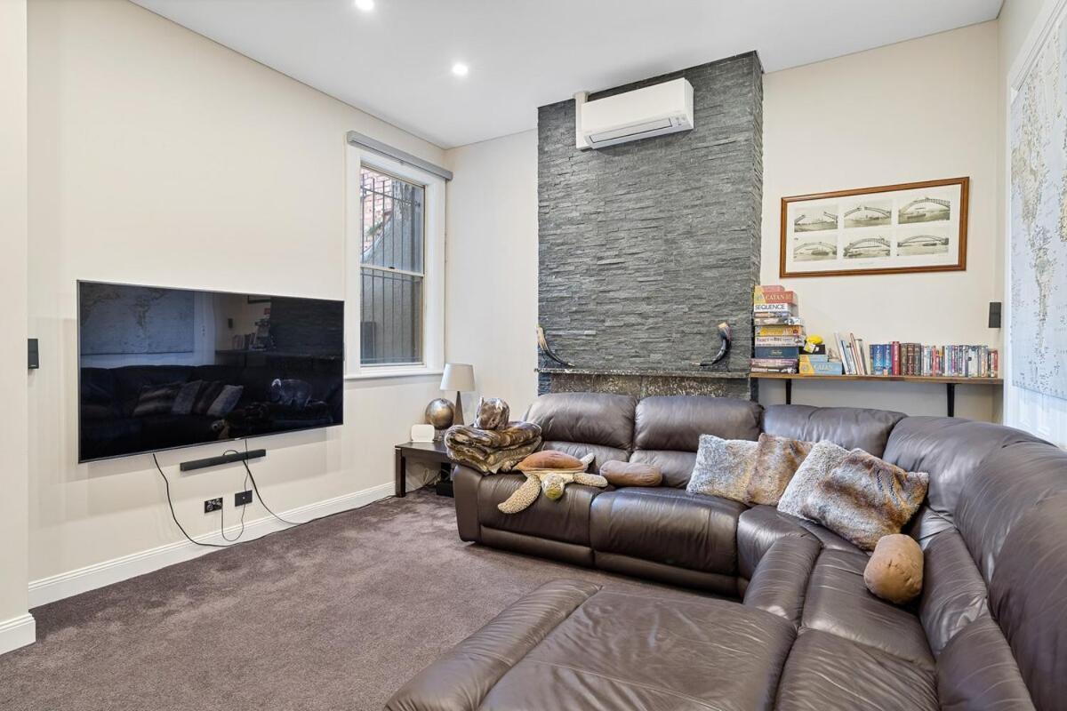 Holiday home Huge, Inner 5 Bed Mansion, Near Opera House - 7 Mins Sydney