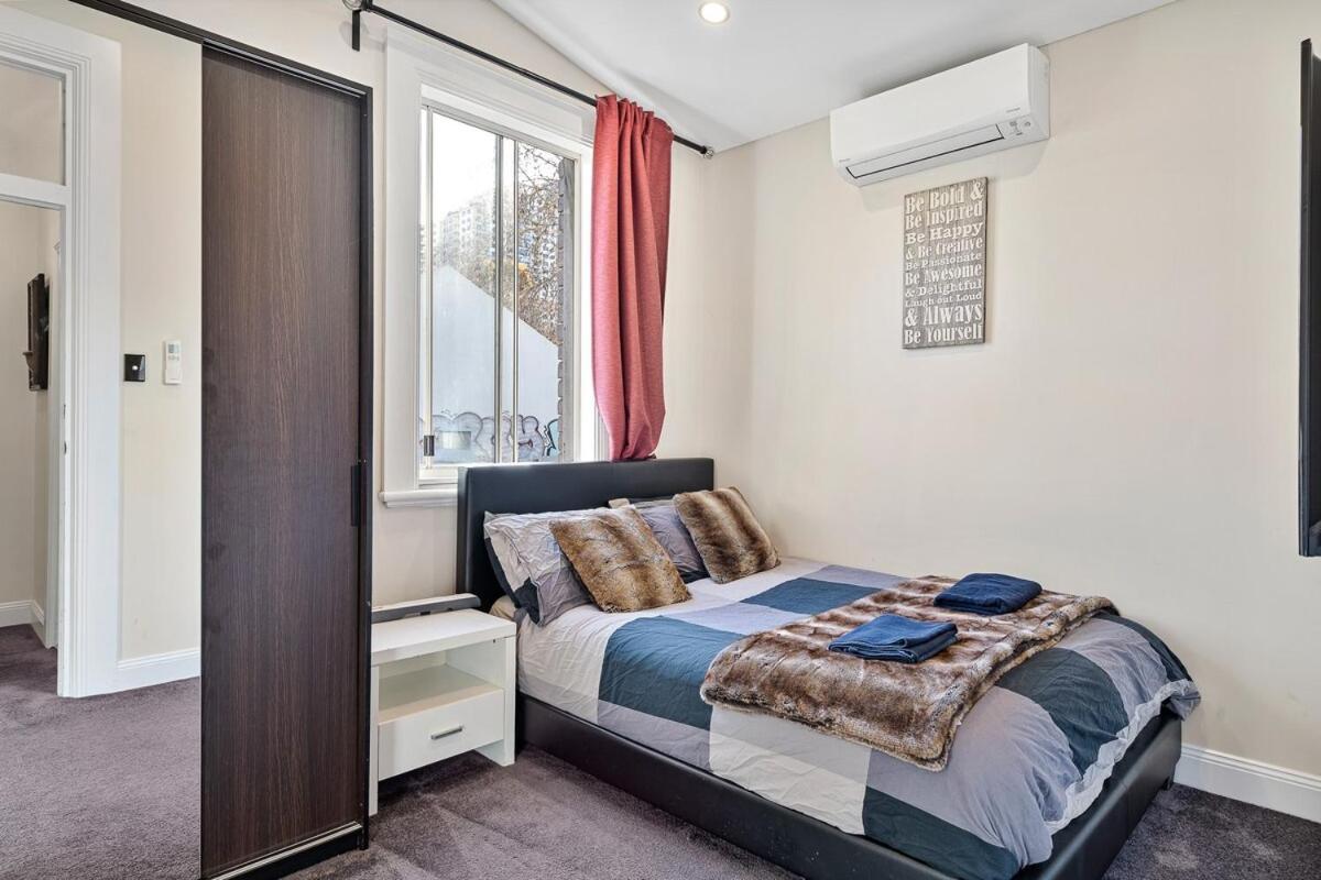 Huge, Inner 5 Bed Mansion, Near Opera House - 7 Mins