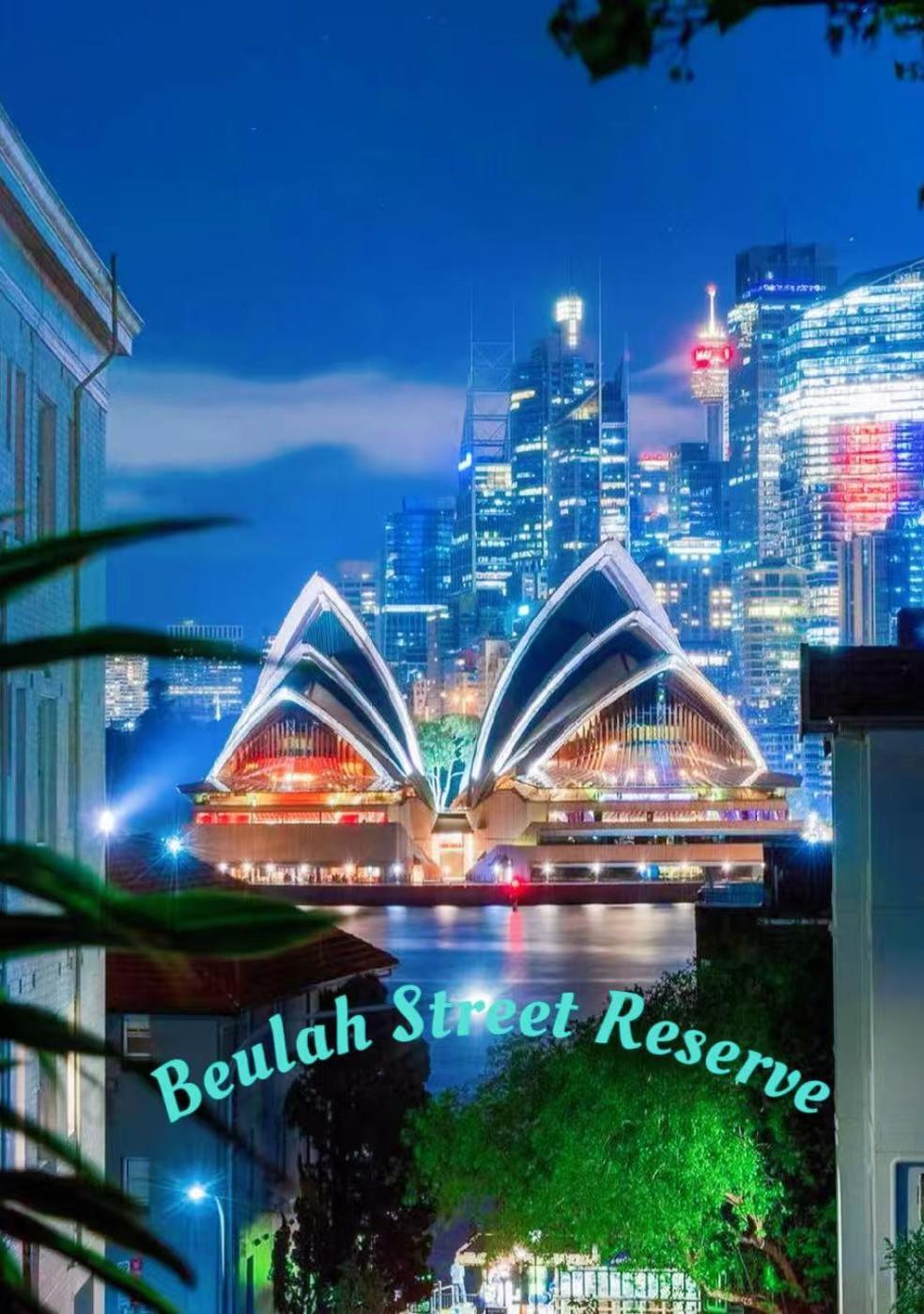 Harbour And Cbd View Penthouse With Free Parking