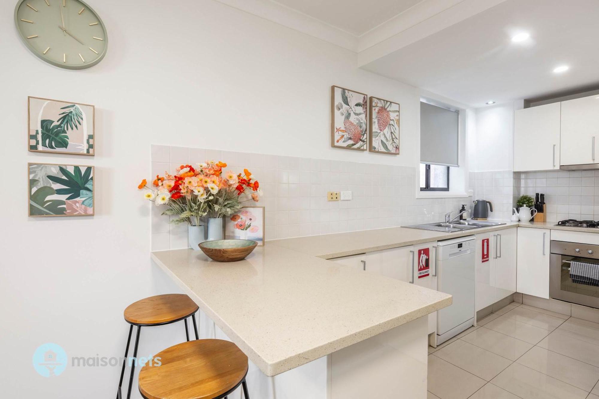 Apartment 2 Bedroom 2 Bathroom Apt With Balcony And Parking