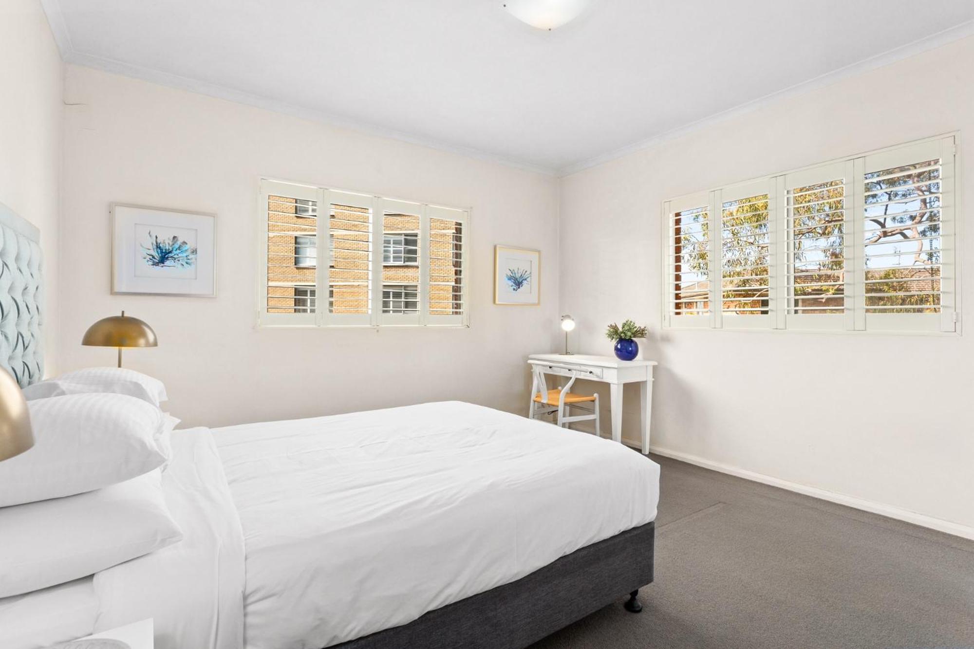 Bright 2-bed Unit With Parking By The * Sydney