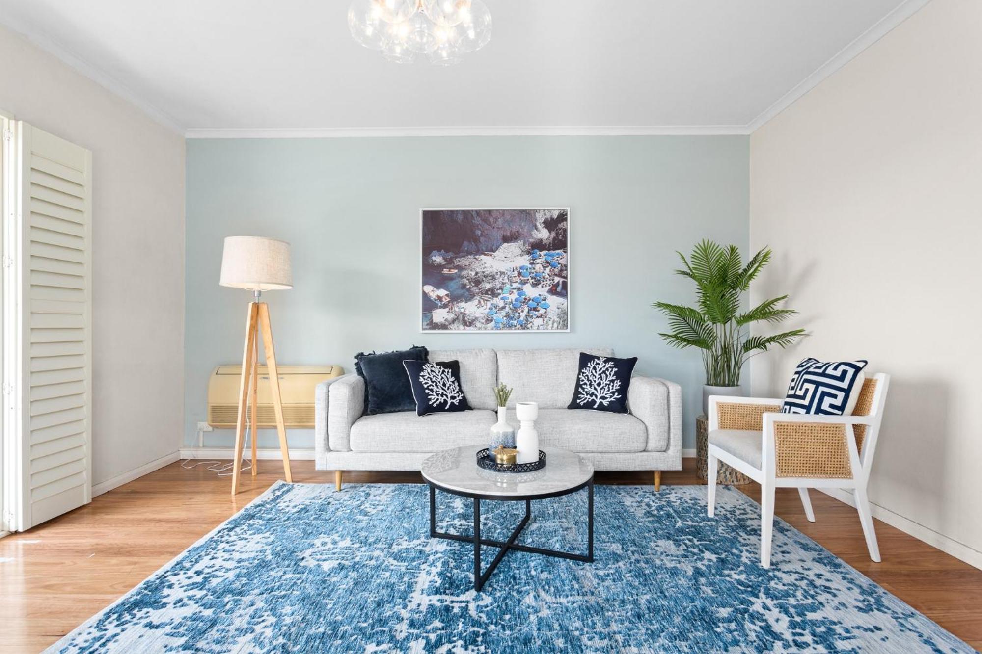 Bright 2-bed Unit With Parking By The Apartment Sydney