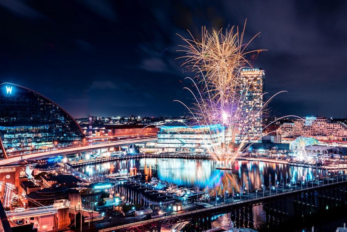 Luxury With 3 Rooms, 3 Bathrooms, And 2 Parking Spaces At Darling Harbour & Convention Center In * Sydney