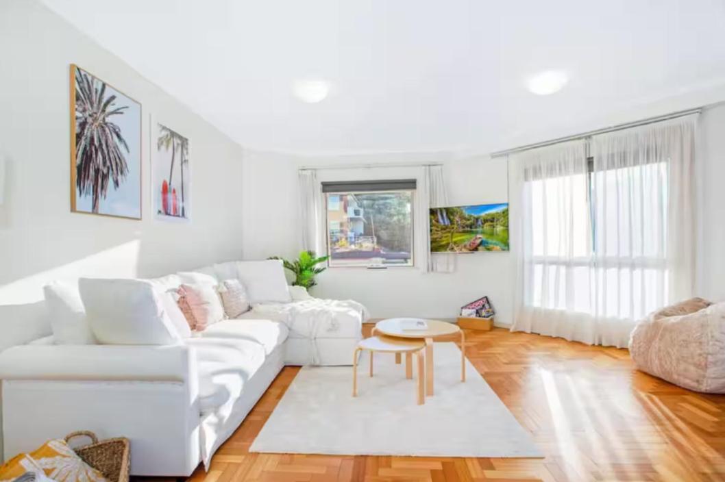 1 Bed By One Luxe Short Lets & Serviced Manly With Free Wifi, Car Spot Apartment *