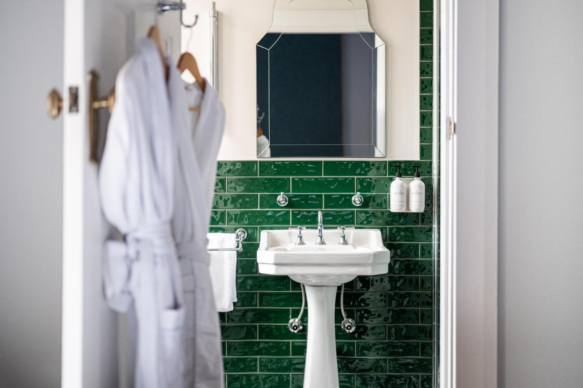 The Russell Boutique 3* Sydney